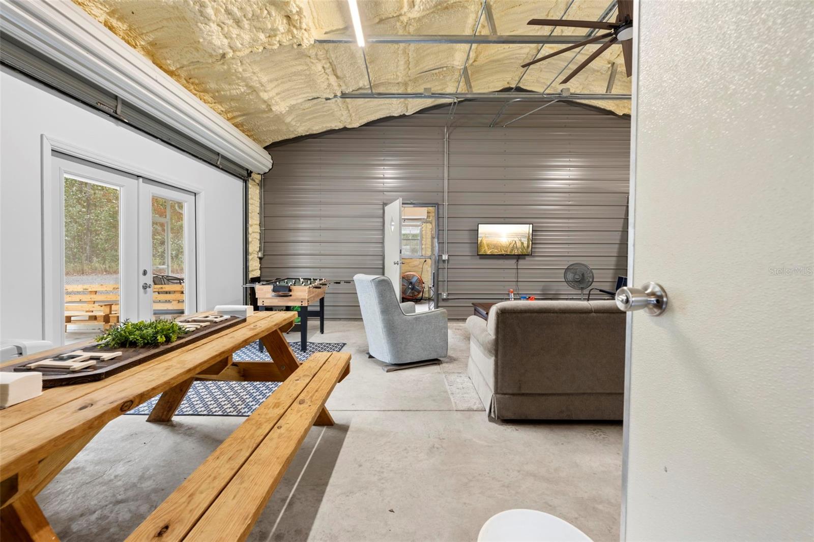 THOMASSON/JONES - CLASS 1 SUB - Land