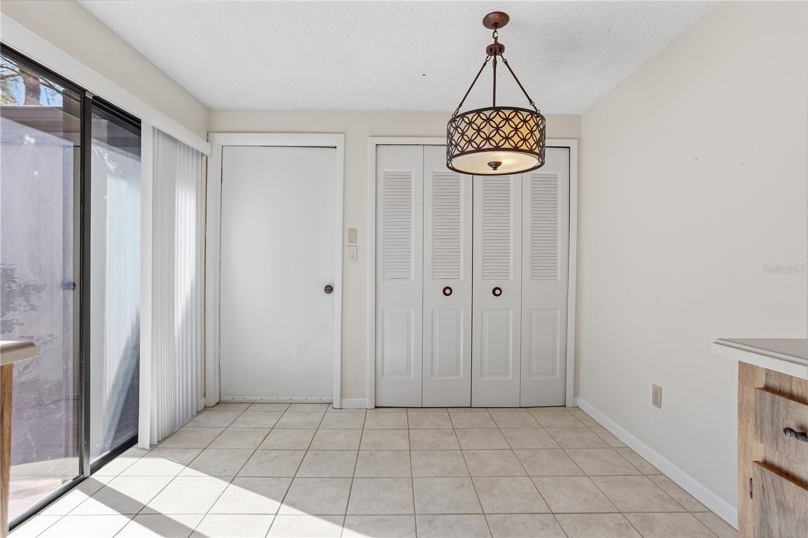 LAKE OF THE WOODS SEC 05 TWNHS - Residential