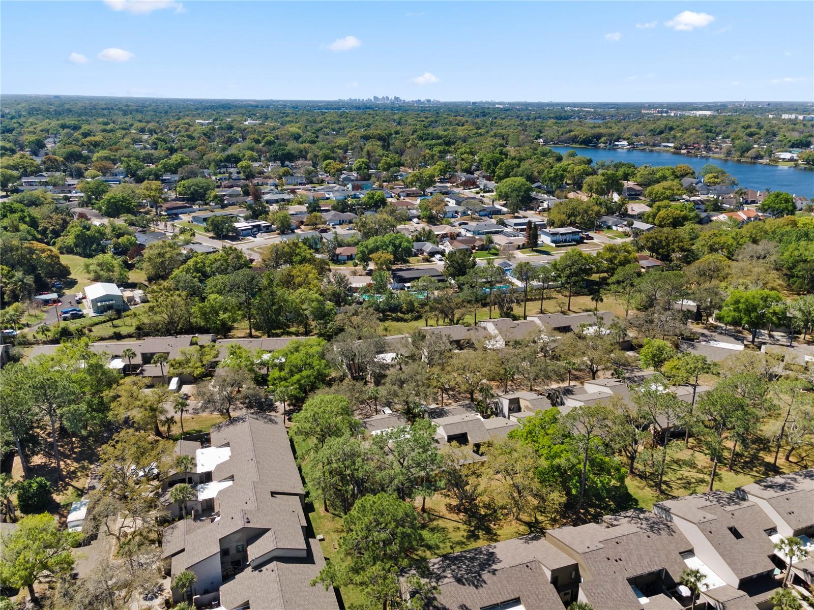 LAKE OF THE WOODS SEC 05 TWNHS - Residential