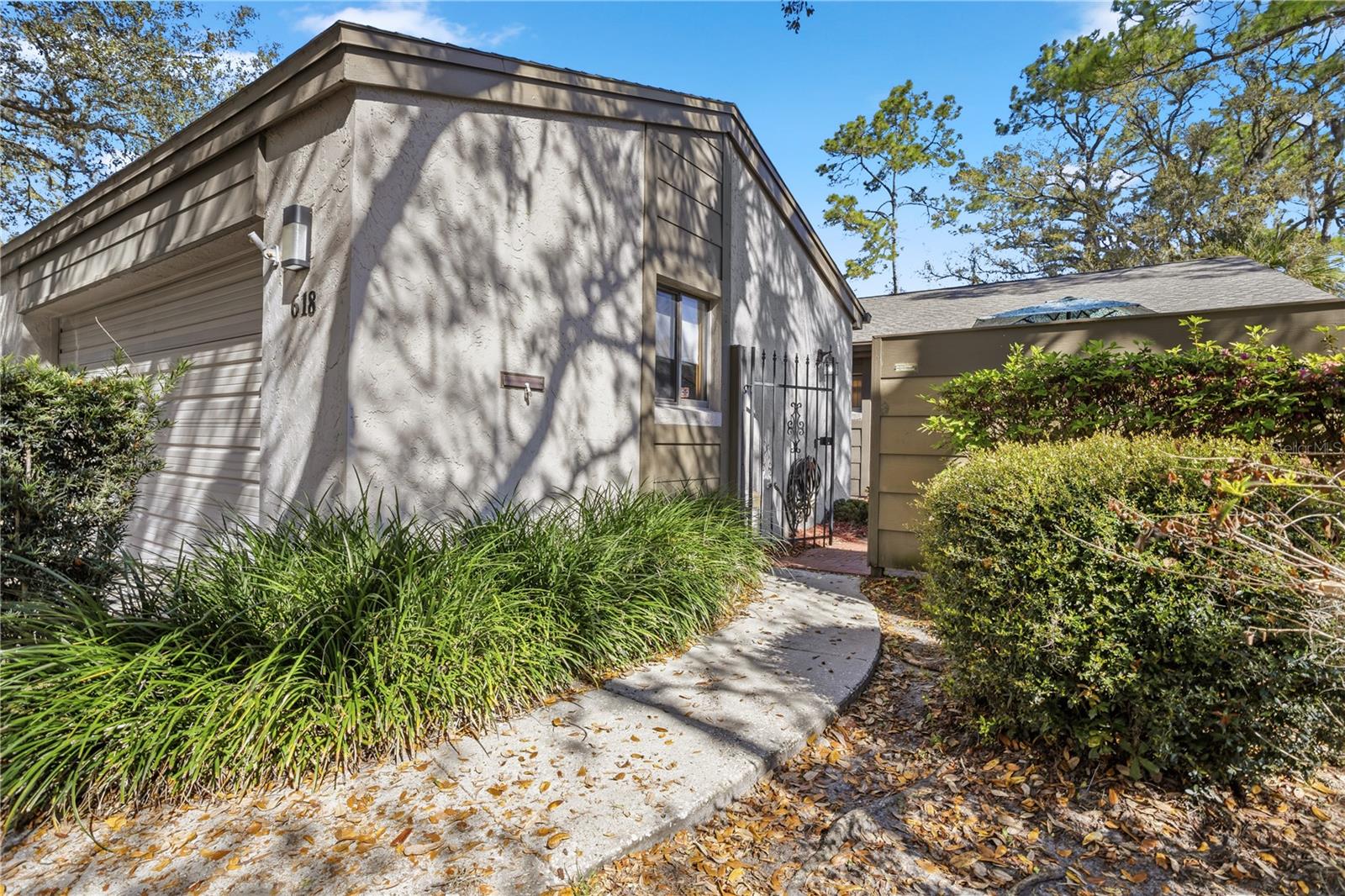 LAKE OF THE WOODS SEC 05 TWNHS - Residential