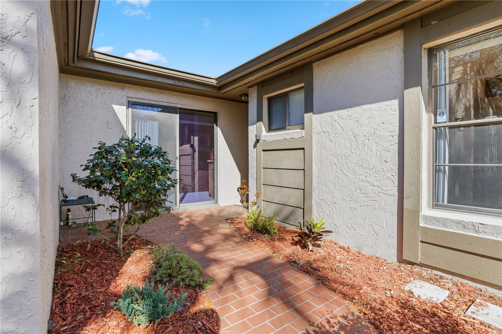 LAKE OF THE WOODS SEC 05 TWNHS - Residential