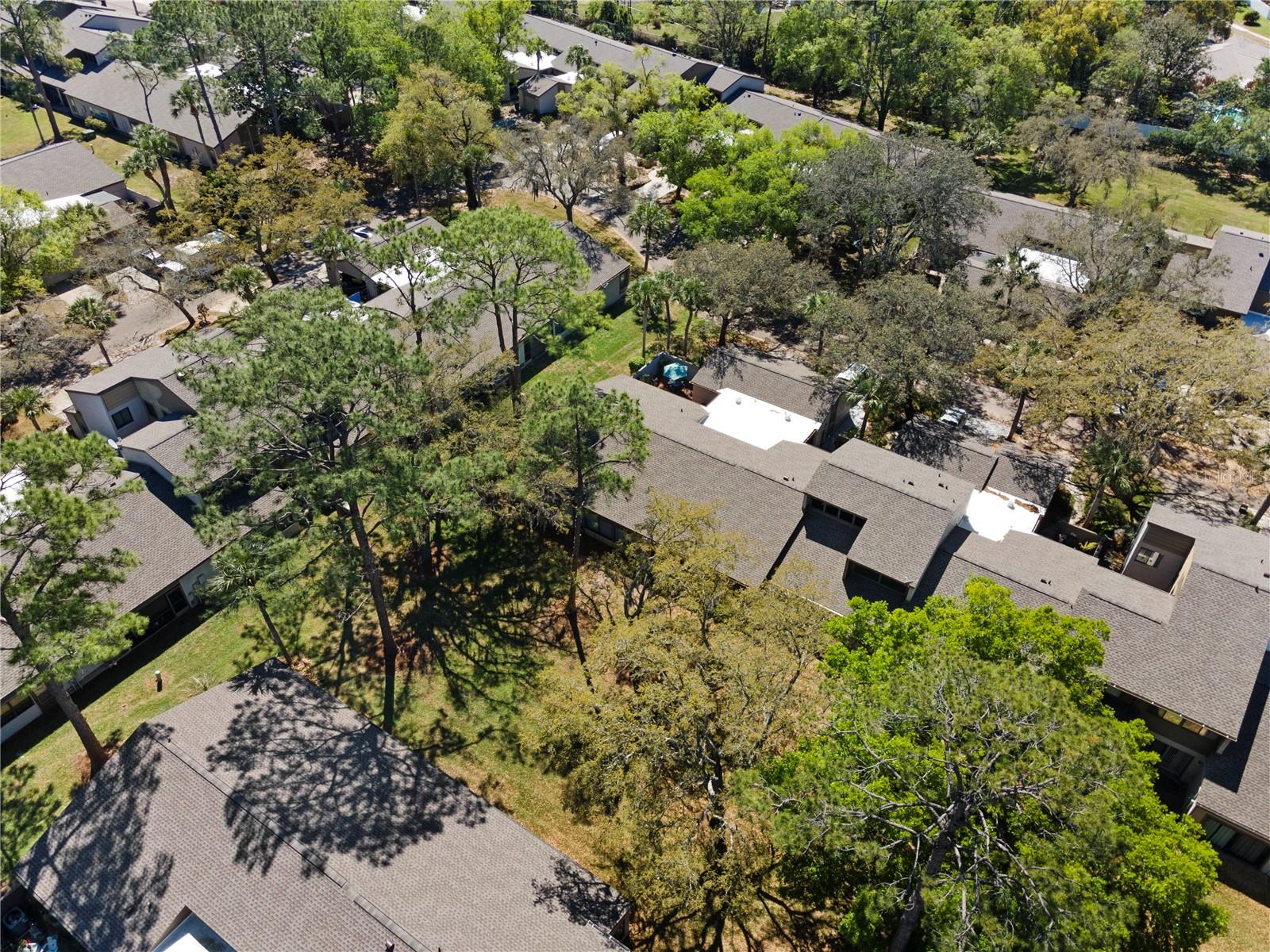 LAKE OF THE WOODS SEC 05 TWNHS - Residential