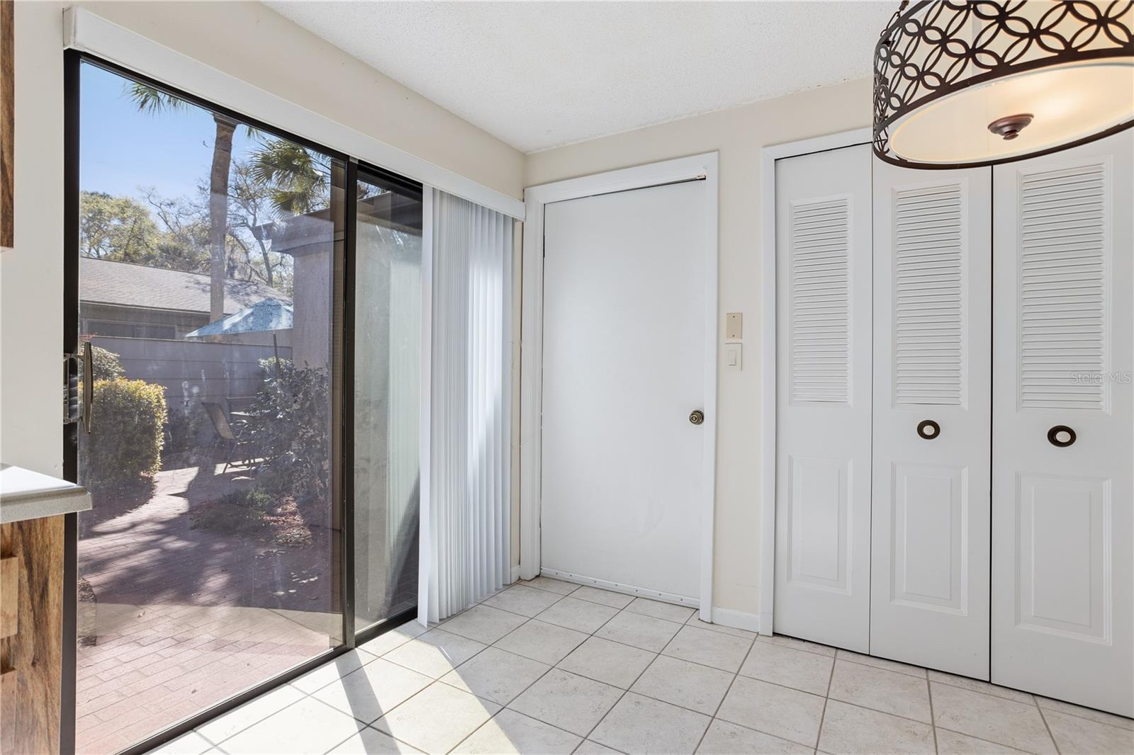 LAKE OF THE WOODS SEC 05 TWNHS - Residential