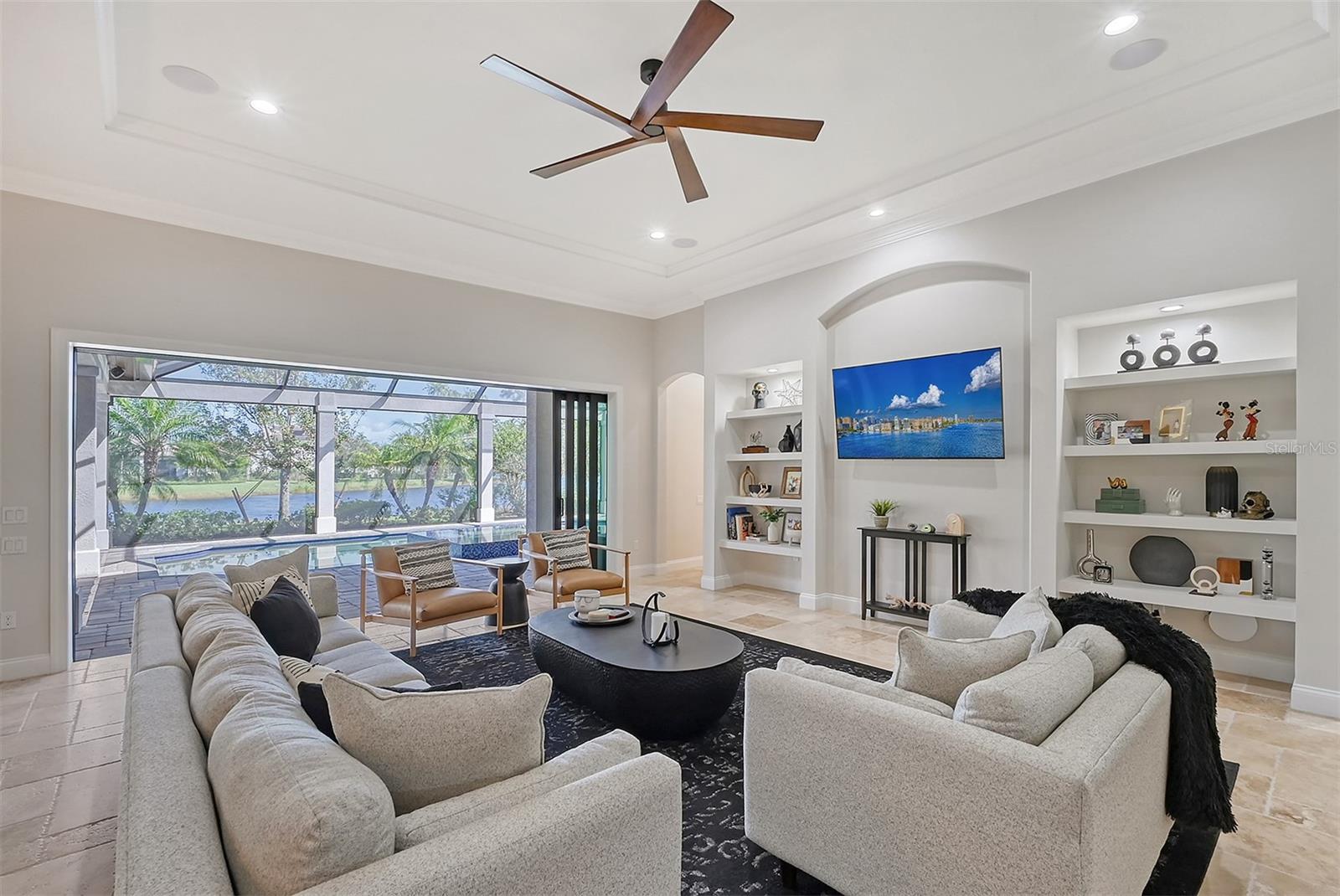 LAKE CLUB PH I - Residential