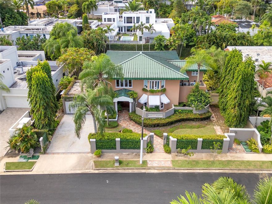 ?? Luxury Residence in Garden Hills Norte ??

Discover this exceptional home designed for comfort, elegance, and privacy in one of Guaynabo’s most exclusive communities.

? 4 bedrooms + maid’s quarters
? 5.5 bathrooms
? 4,279 sq. ft. of interior living space
? Expansive 1,139 m² private yard

This residence offers generous living spaces, perfect for both everyday living and entertaining. The large private yard creates an ideal setting to enjoy outdoor living in complete privacy.

?? Full power generator
?? Water cistern
?? Storm shutters

A unique opportunity to live with security, comfort, and style.

?? Contact us for more information or to schedule a private showing.
