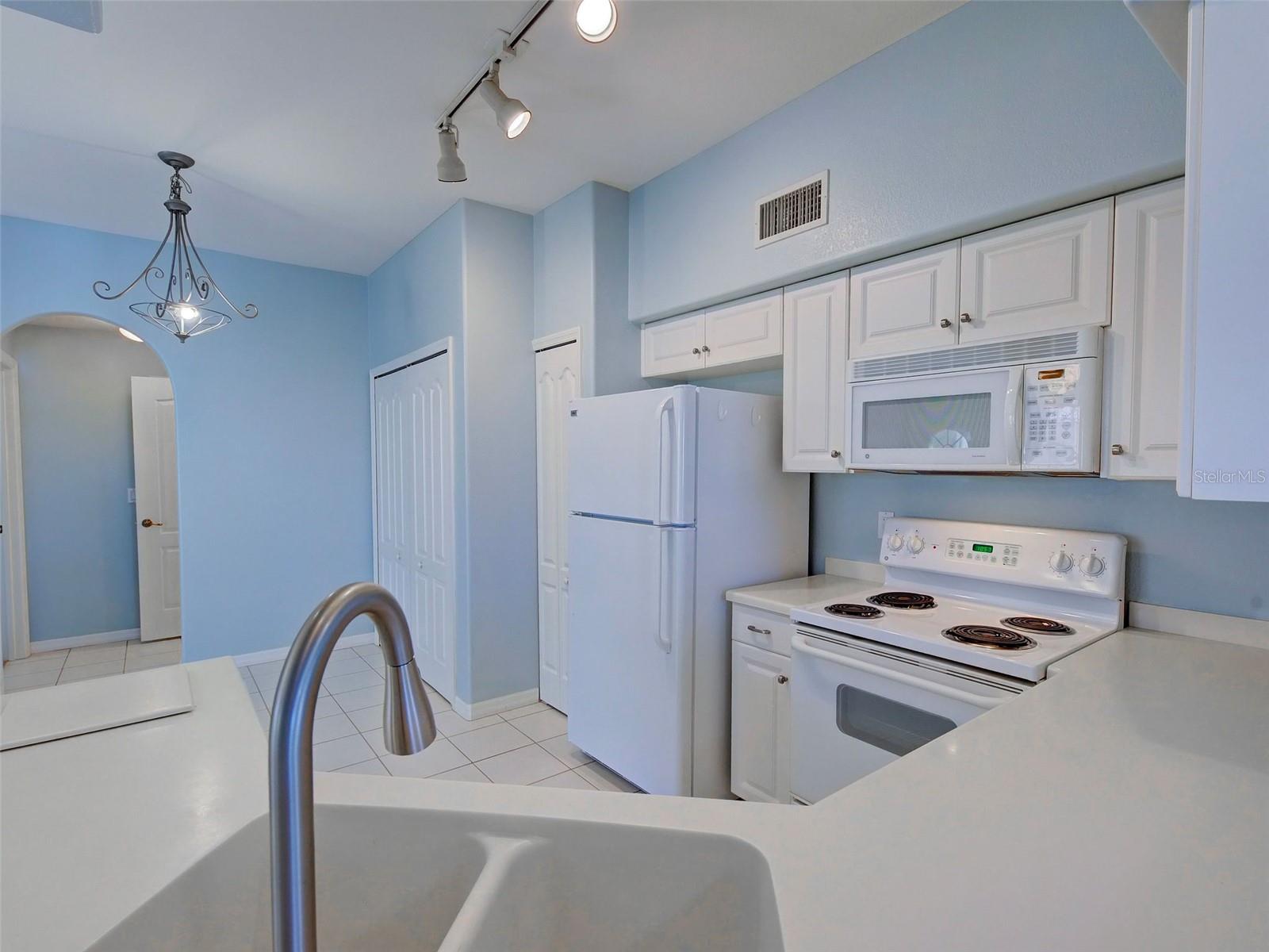 L PAVIA - Residential