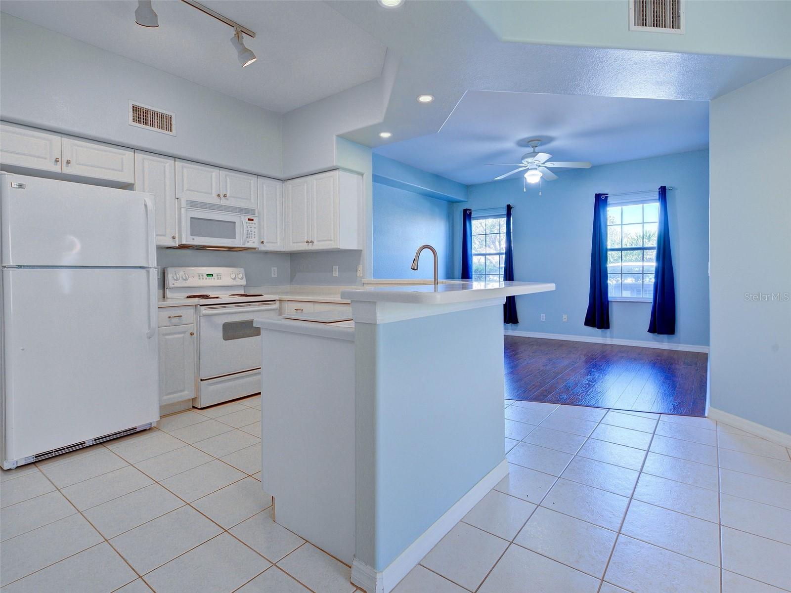 L PAVIA - Residential