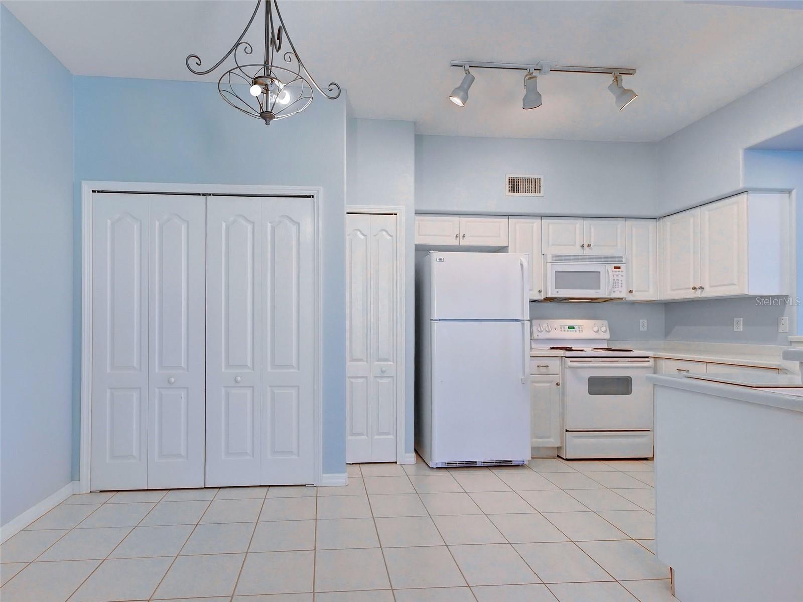 L PAVIA - Residential