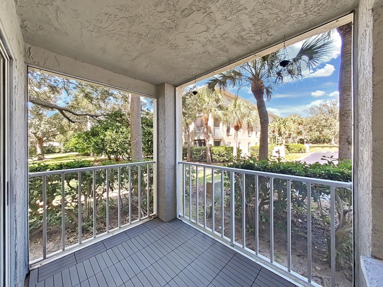 MEADOWLAKE PALM HARBOR CONDO - Residential