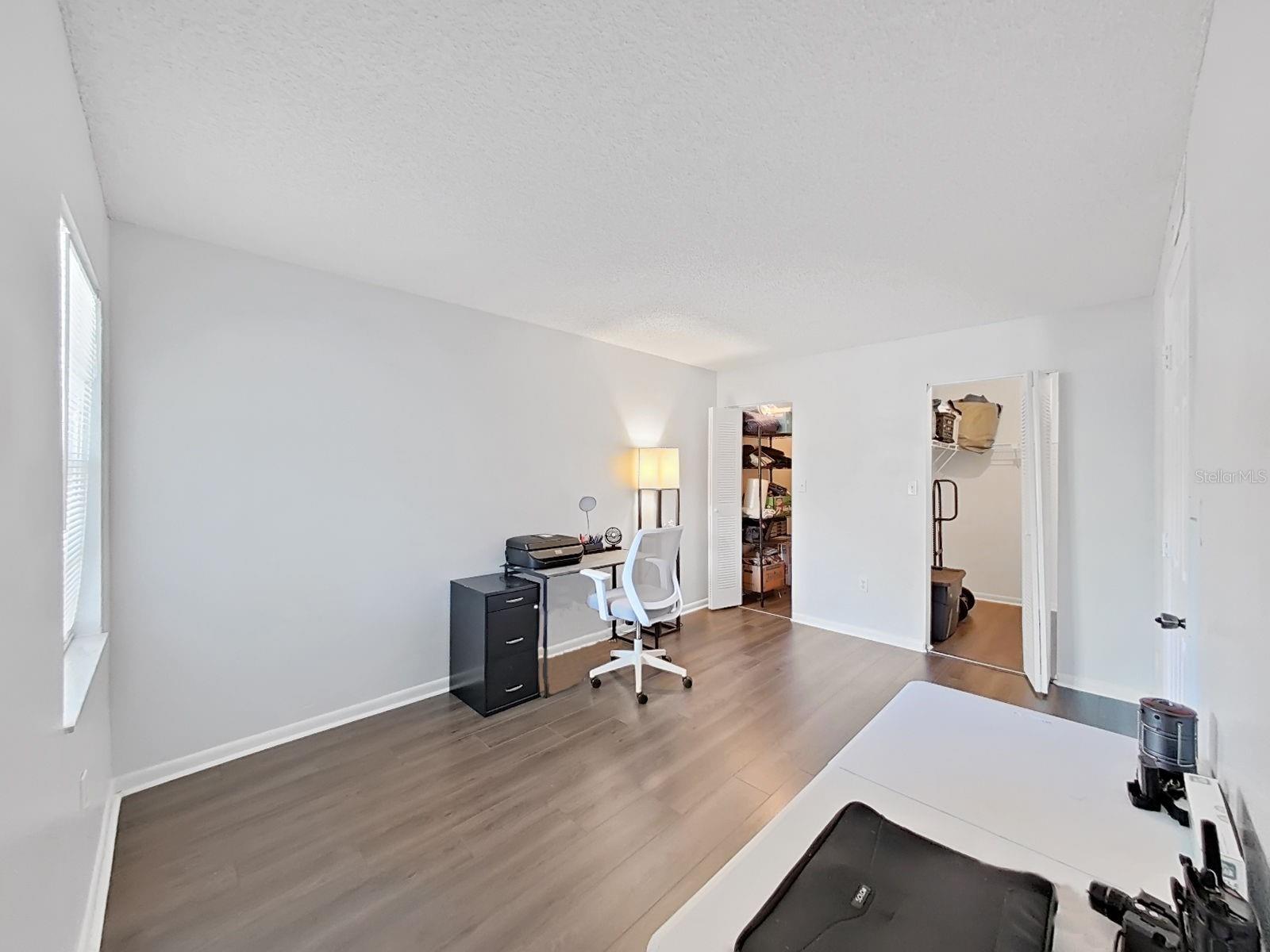 MEADOWLAKE PALM HARBOR CONDO - Residential