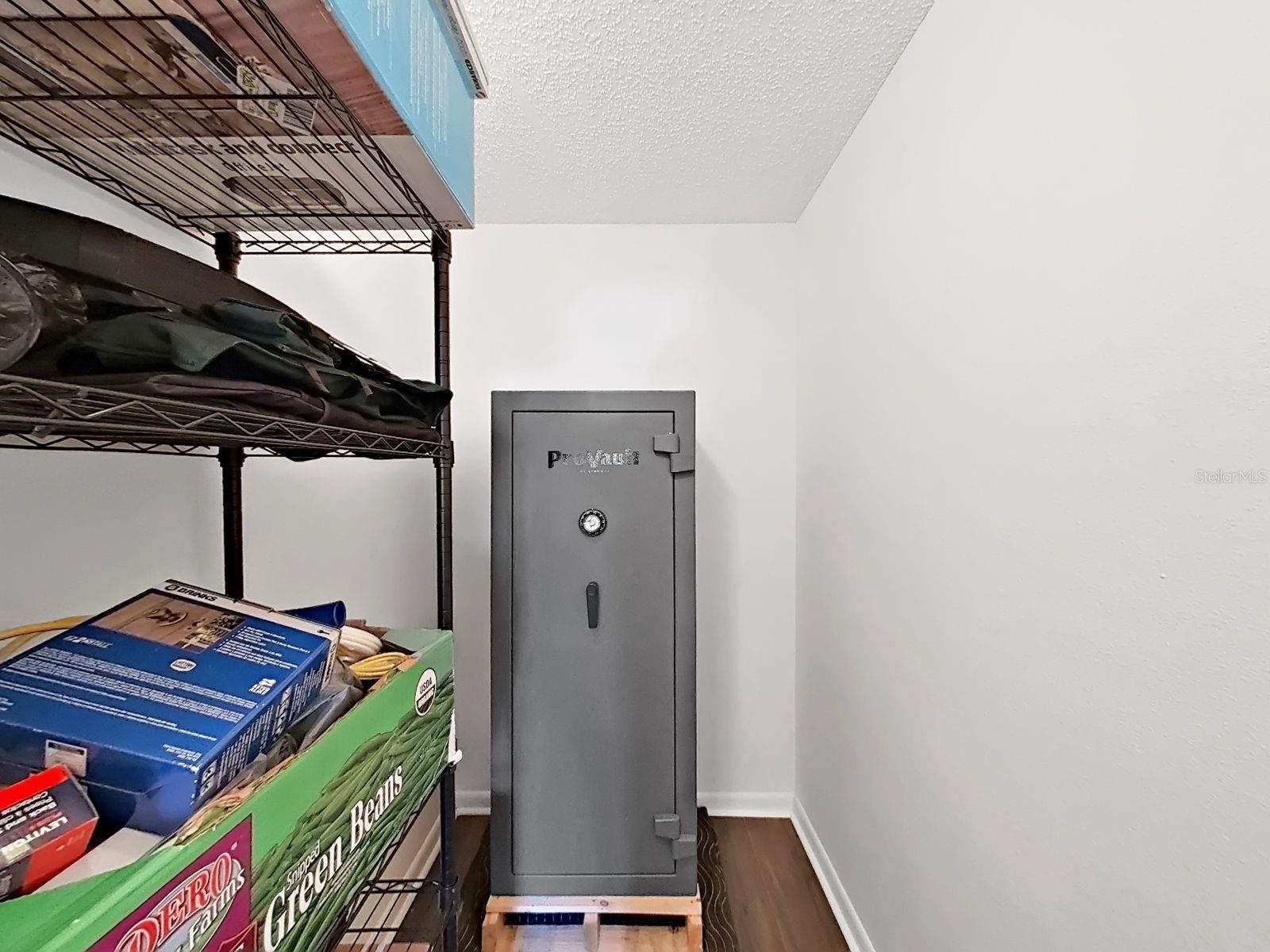 MEADOWLAKE PALM HARBOR CONDO - Residential