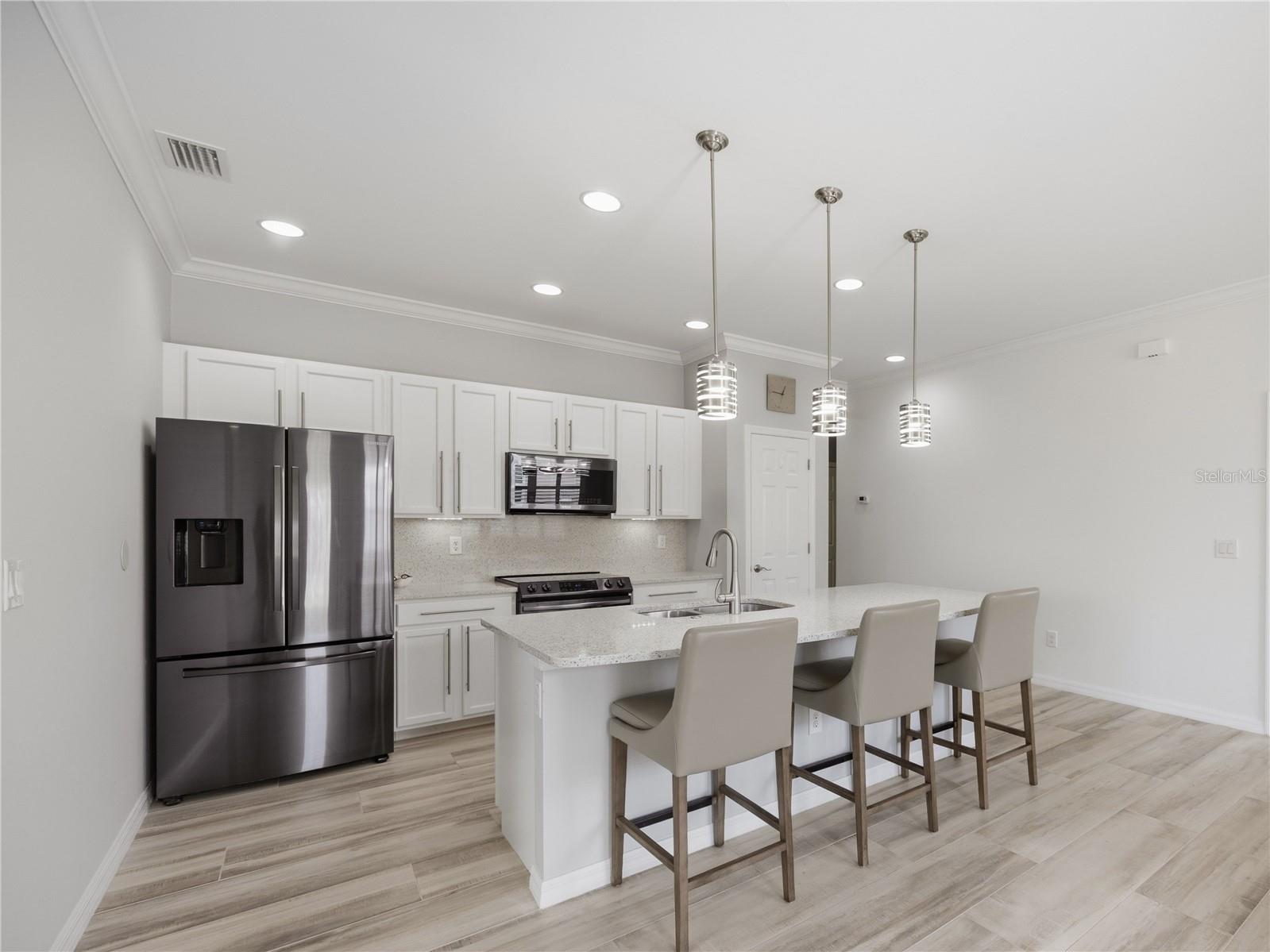 VENTURA VILLAGE - Residential