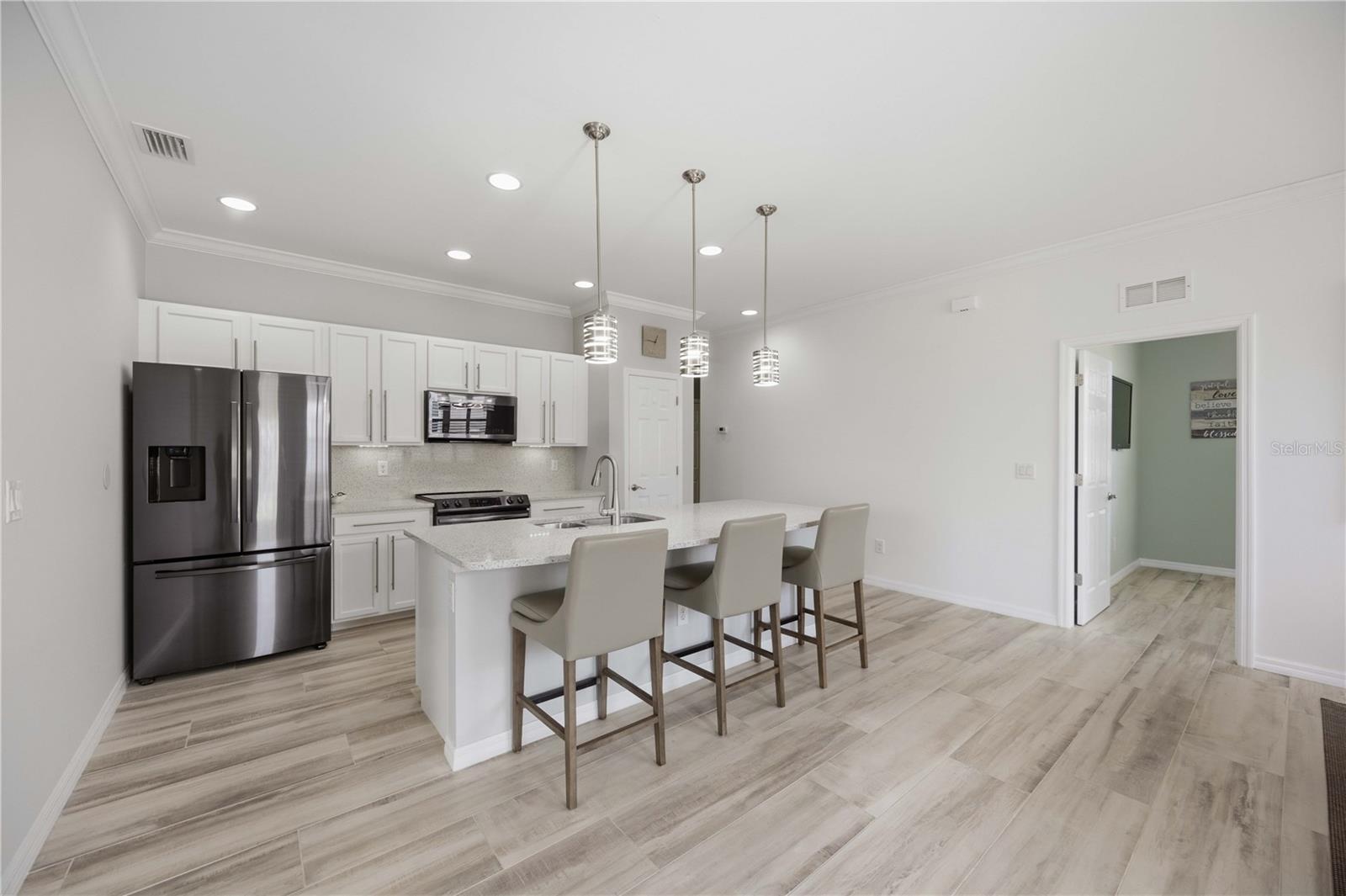 VENTURA VILLAGE - Residential