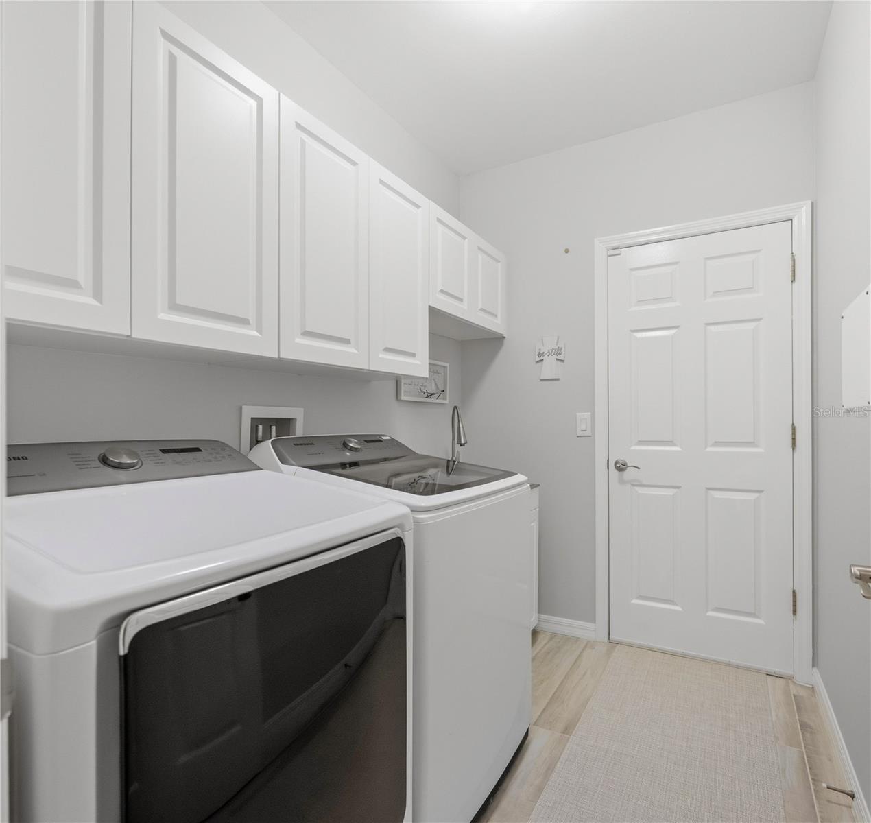 VENTURA VILLAGE - Residential