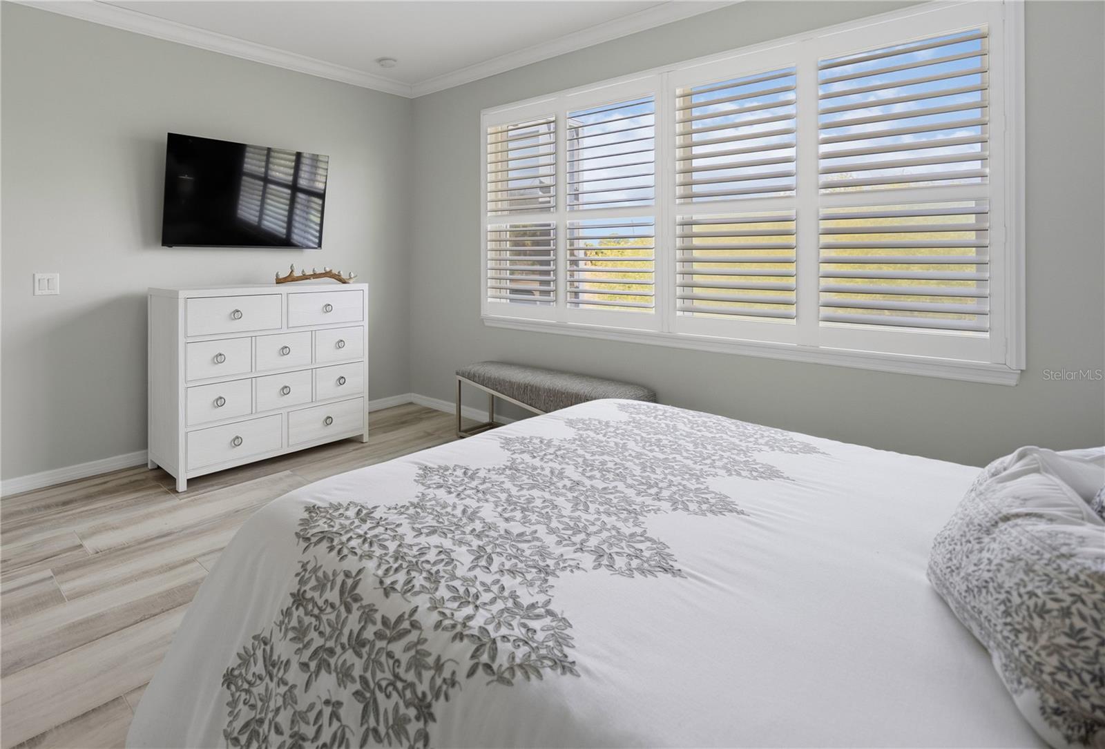 VENTURA VILLAGE - Residential