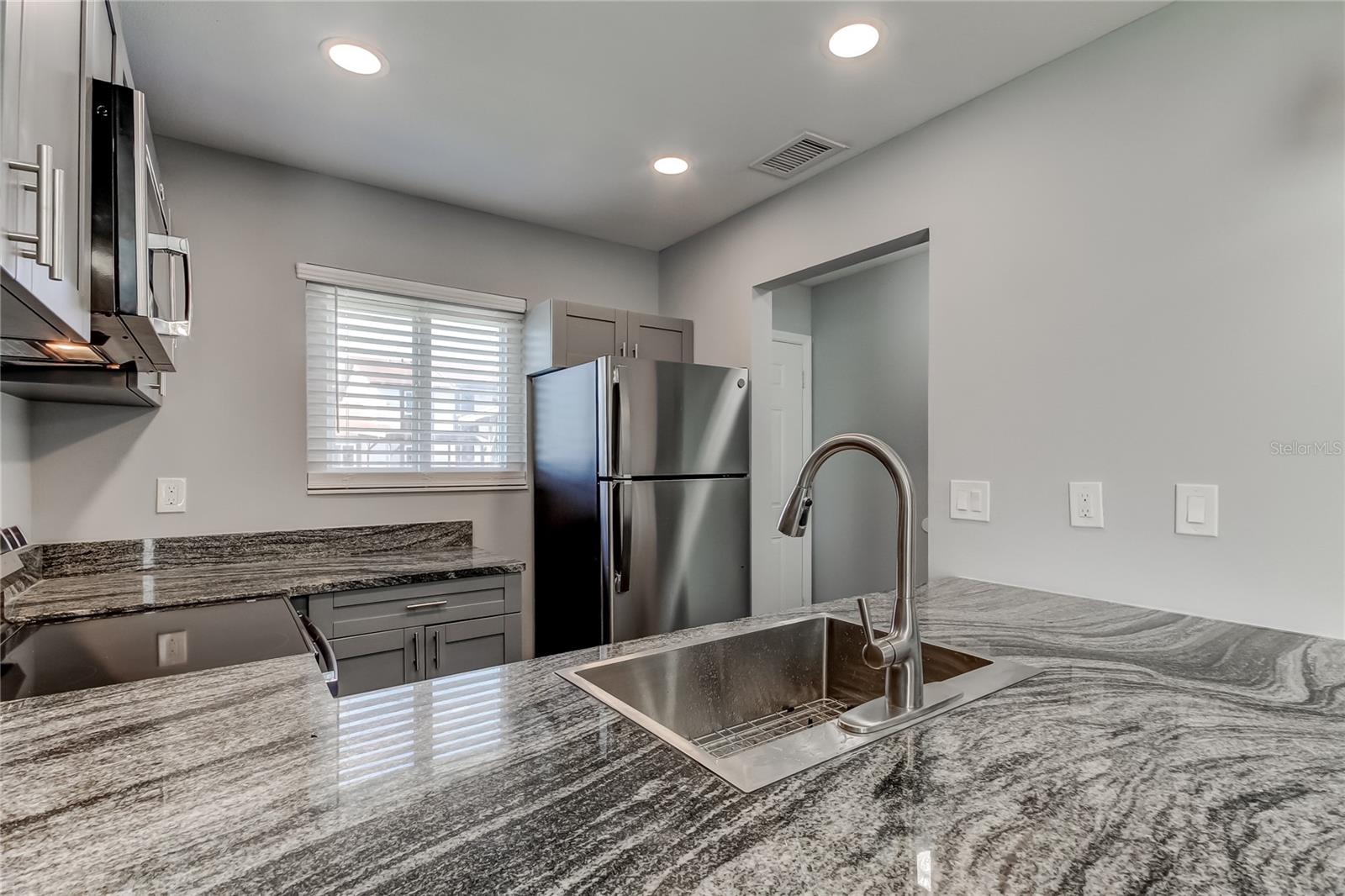 TALIA CONDO - Residential