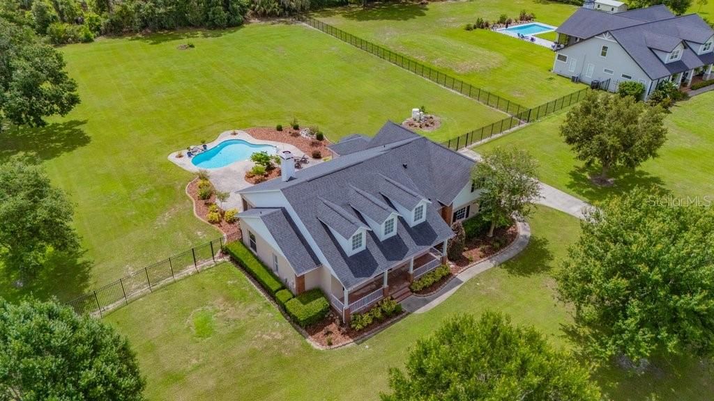 Photo of 10510 Lithia Estates Drive, Lithia, FL 33547 (MLS # TB8399531)