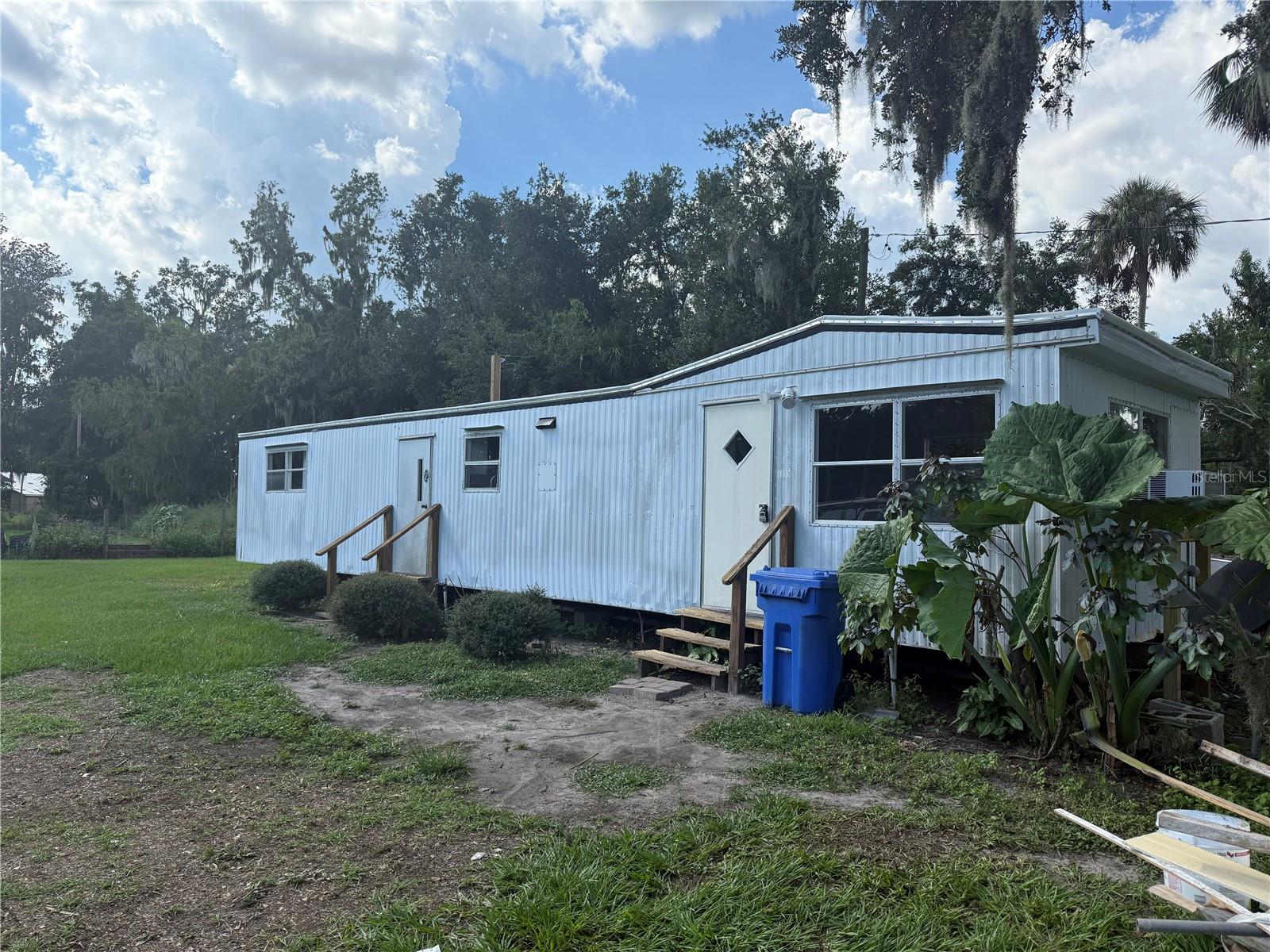 Fully remodeled mobile home on a large lot in Plant City. 2 bedrooms and 1 bath with shower/tub combo. Home has a new roof and new sheetrock throughout. New bathroom, kitchen, appliances, electrical, and Air conditioning. Large 8x10 shed for with washer/dryer hook up. The home is available for immediate occupancy.