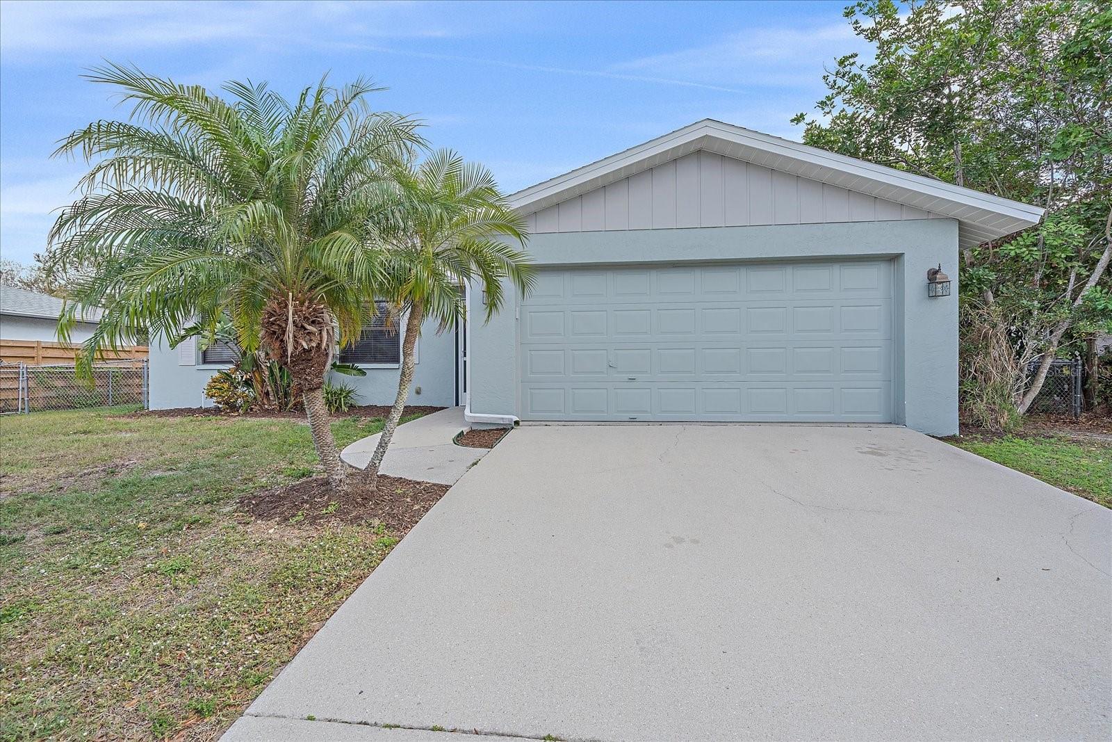 2551 W BURR OAK COURT