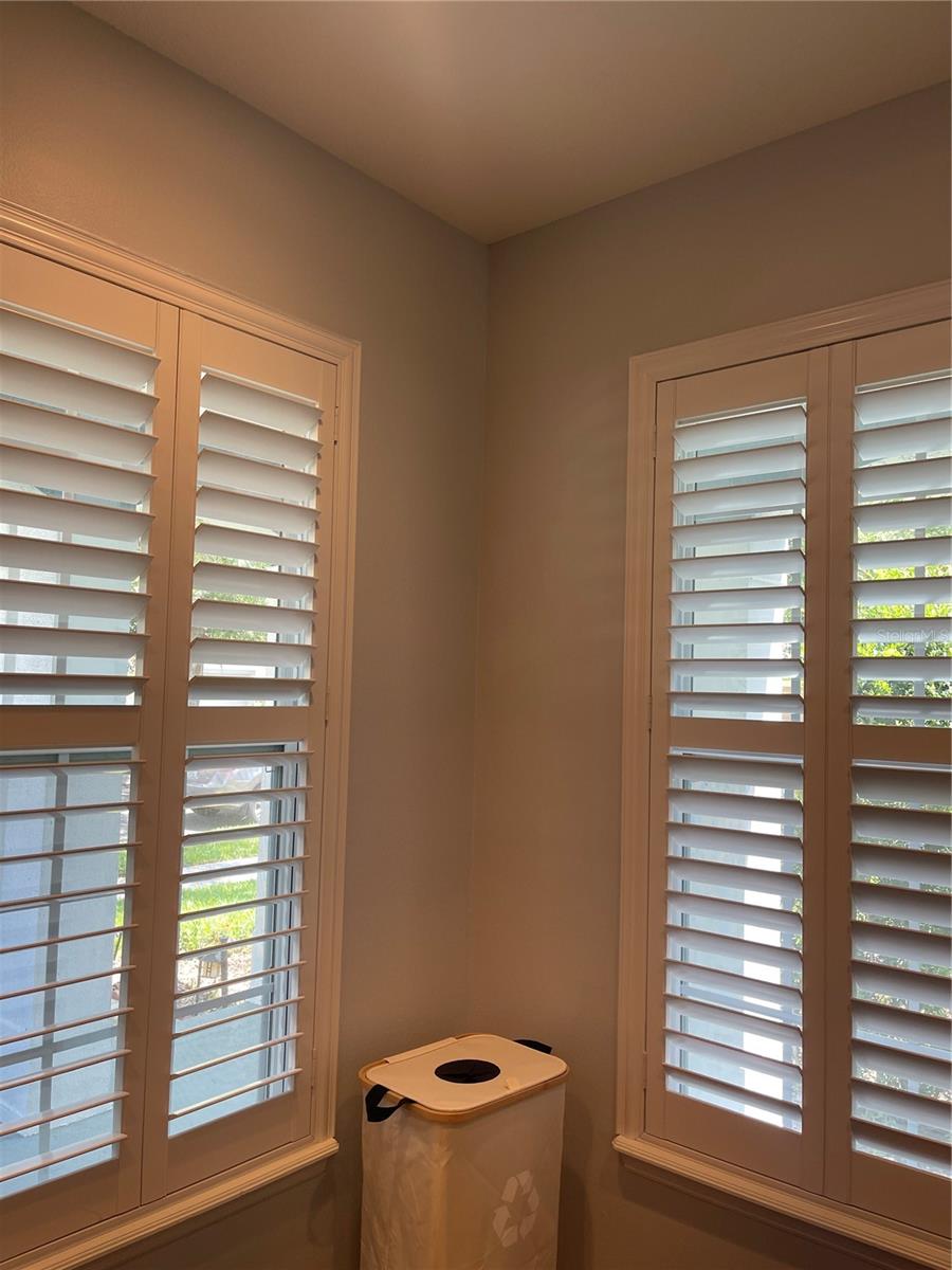 LAKES WINDERMERE PH 01 49 108 - Residential