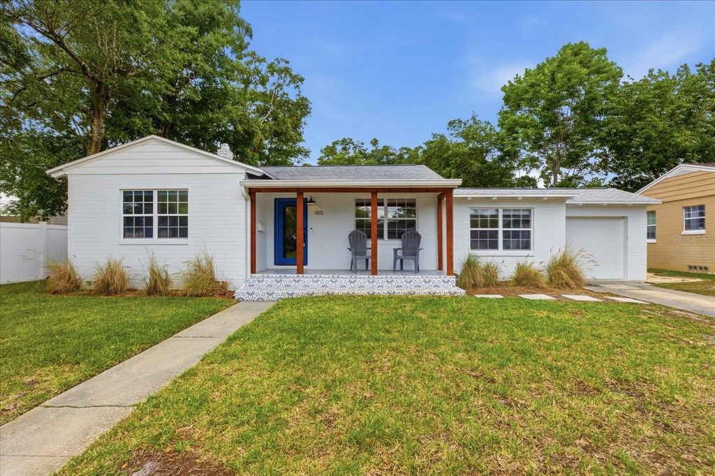Photo of 1012 N Shine Avenue, Orlando, FL 32803 (MLS # O6400638)