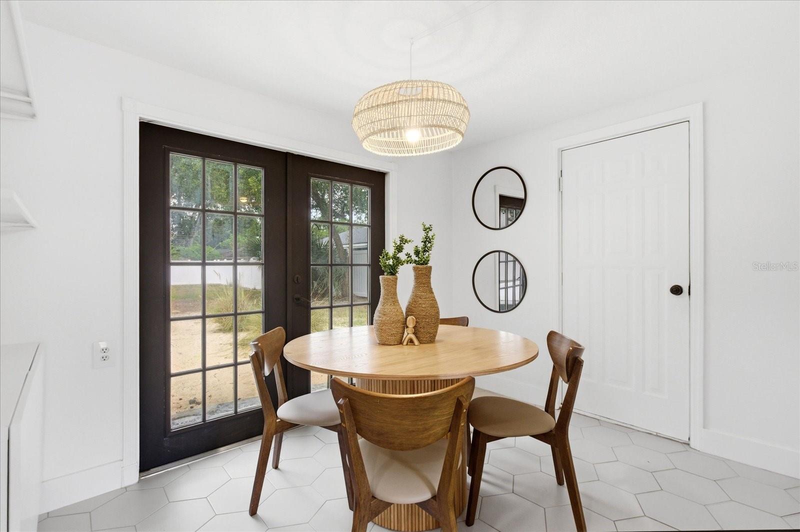 HIGHLAND GROVE - Residential