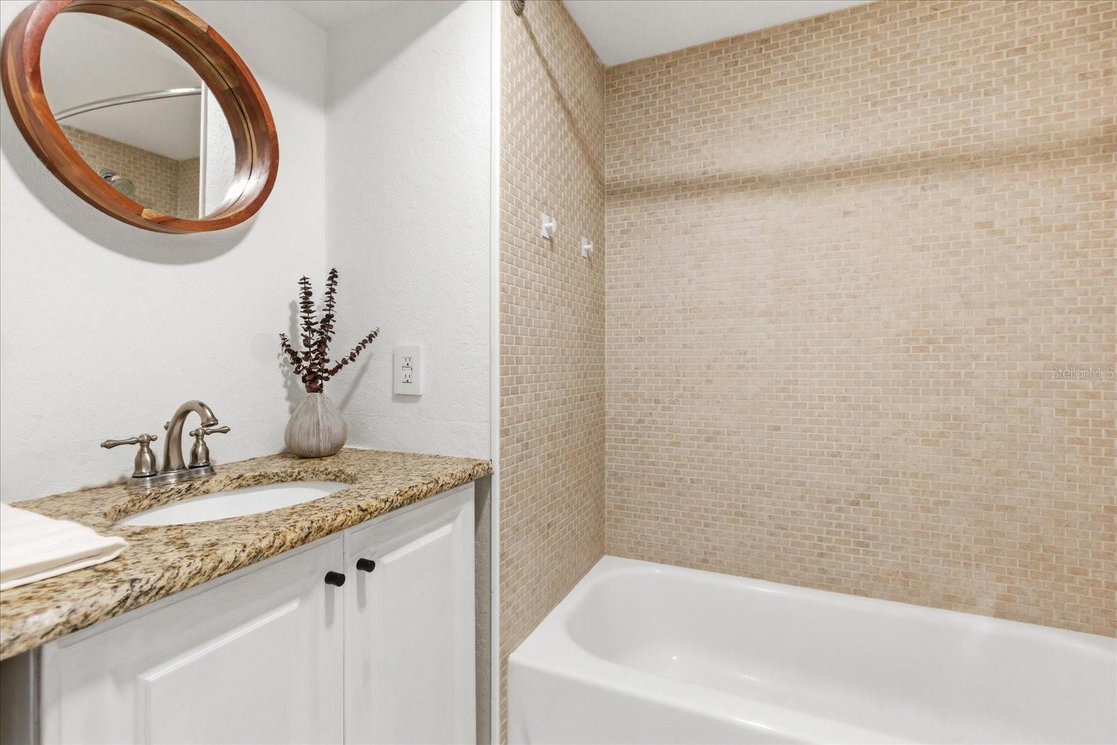 HIGHLAND GROVE - Residential