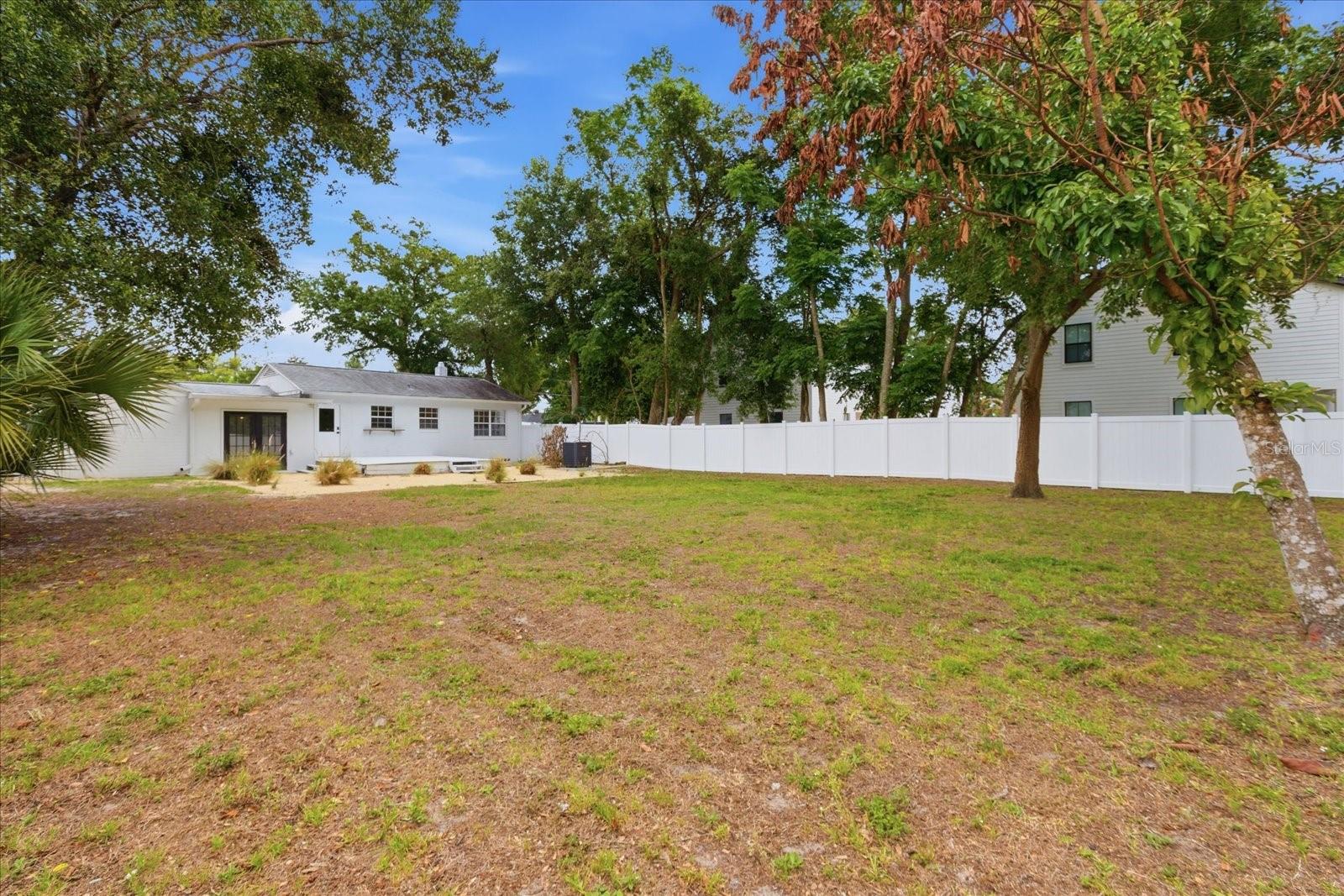 HIGHLAND GROVE - Residential