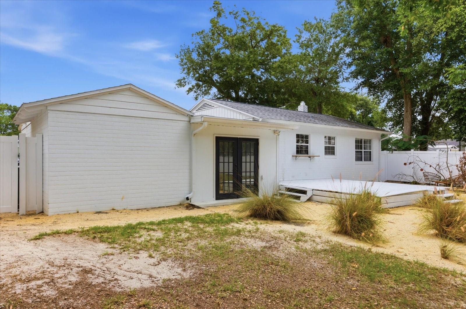 HIGHLAND GROVE - Residential