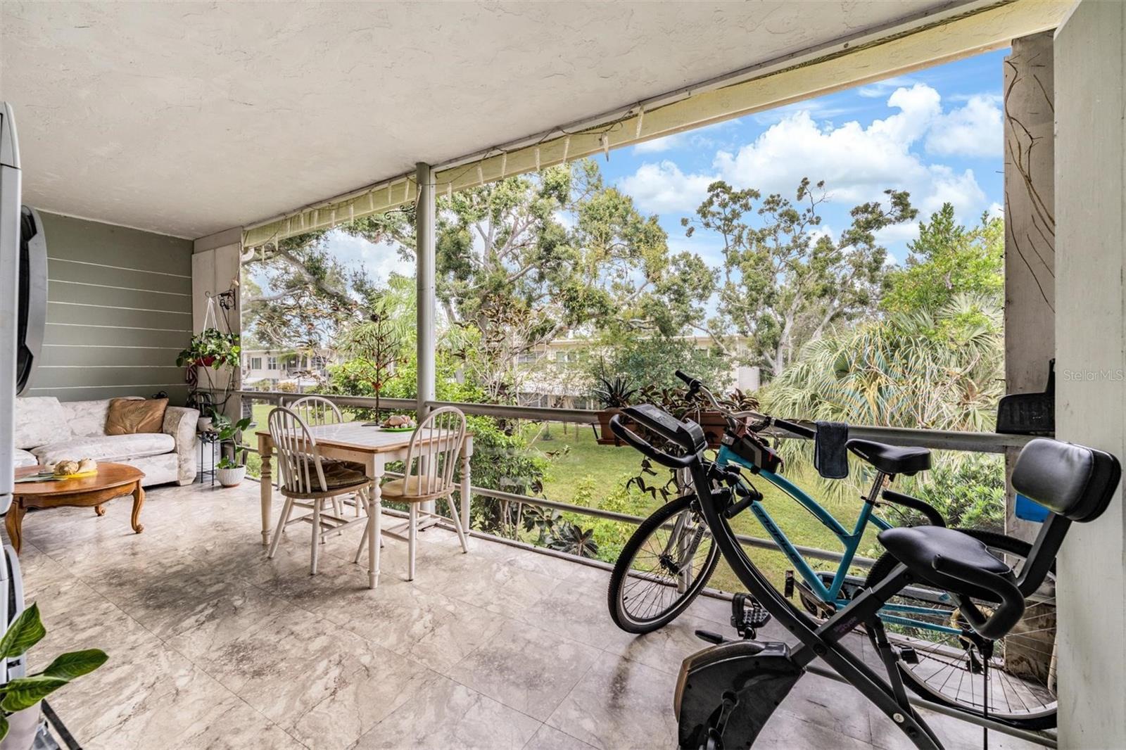 CLEARVIEW OAKS - Residential