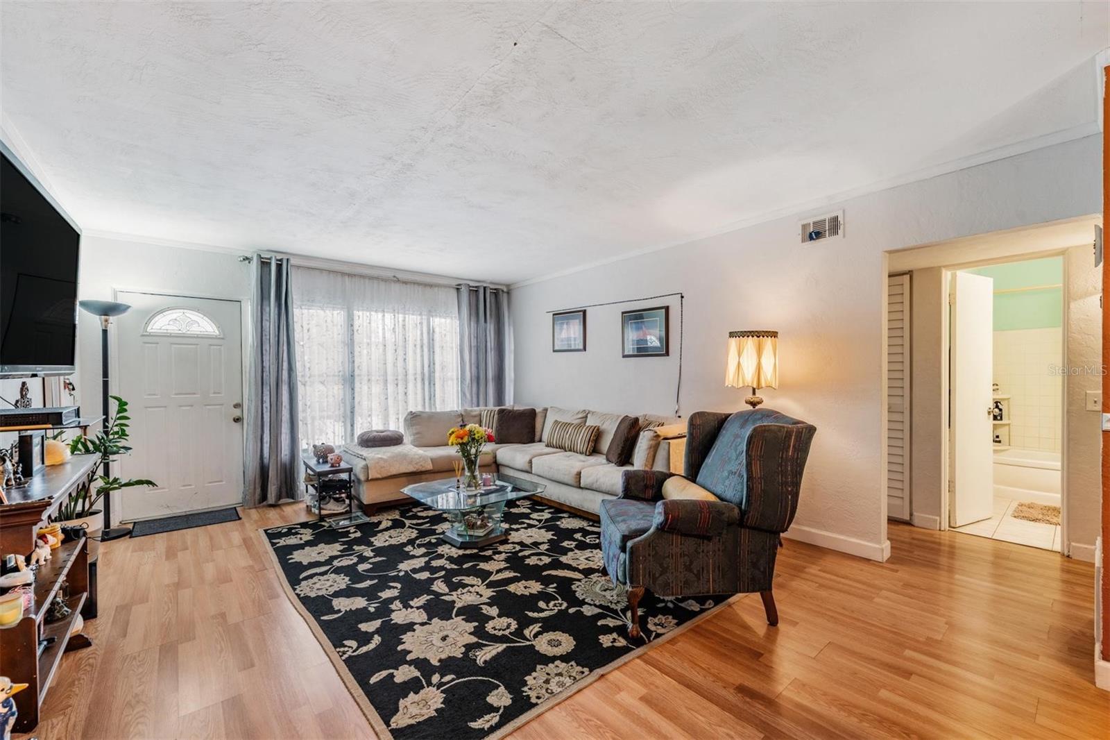 CLEARVIEW OAKS - Residential