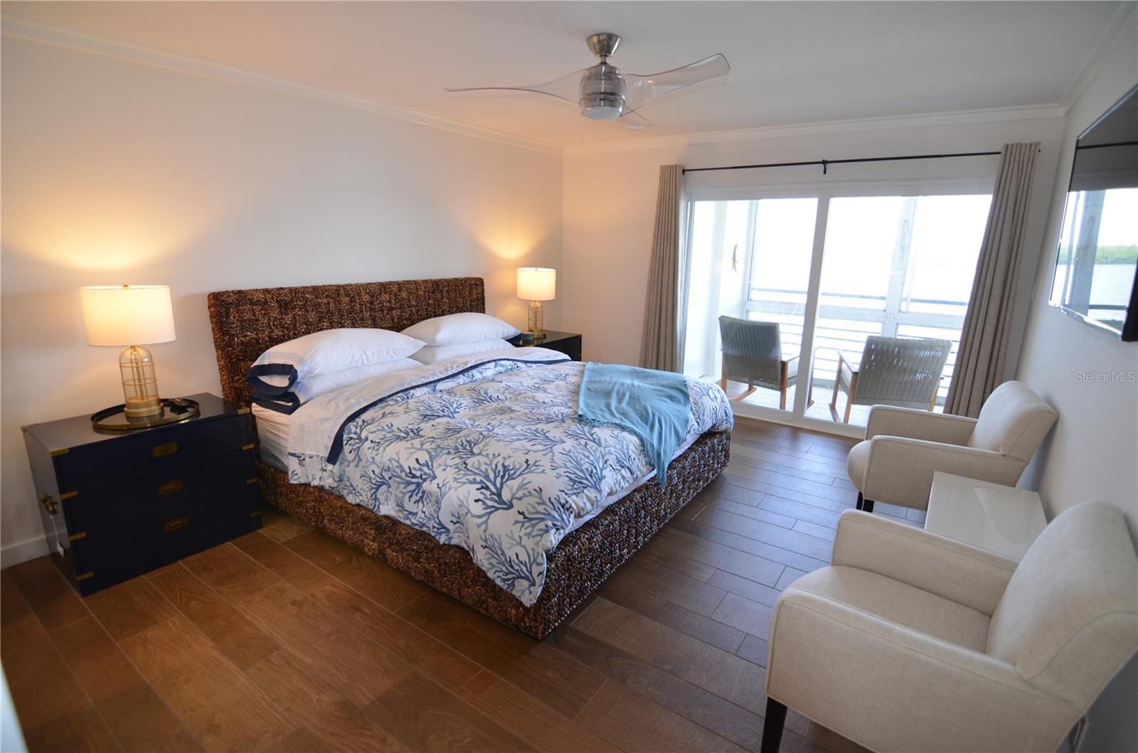 LONGBOAT HARBOUR - Residential Lease