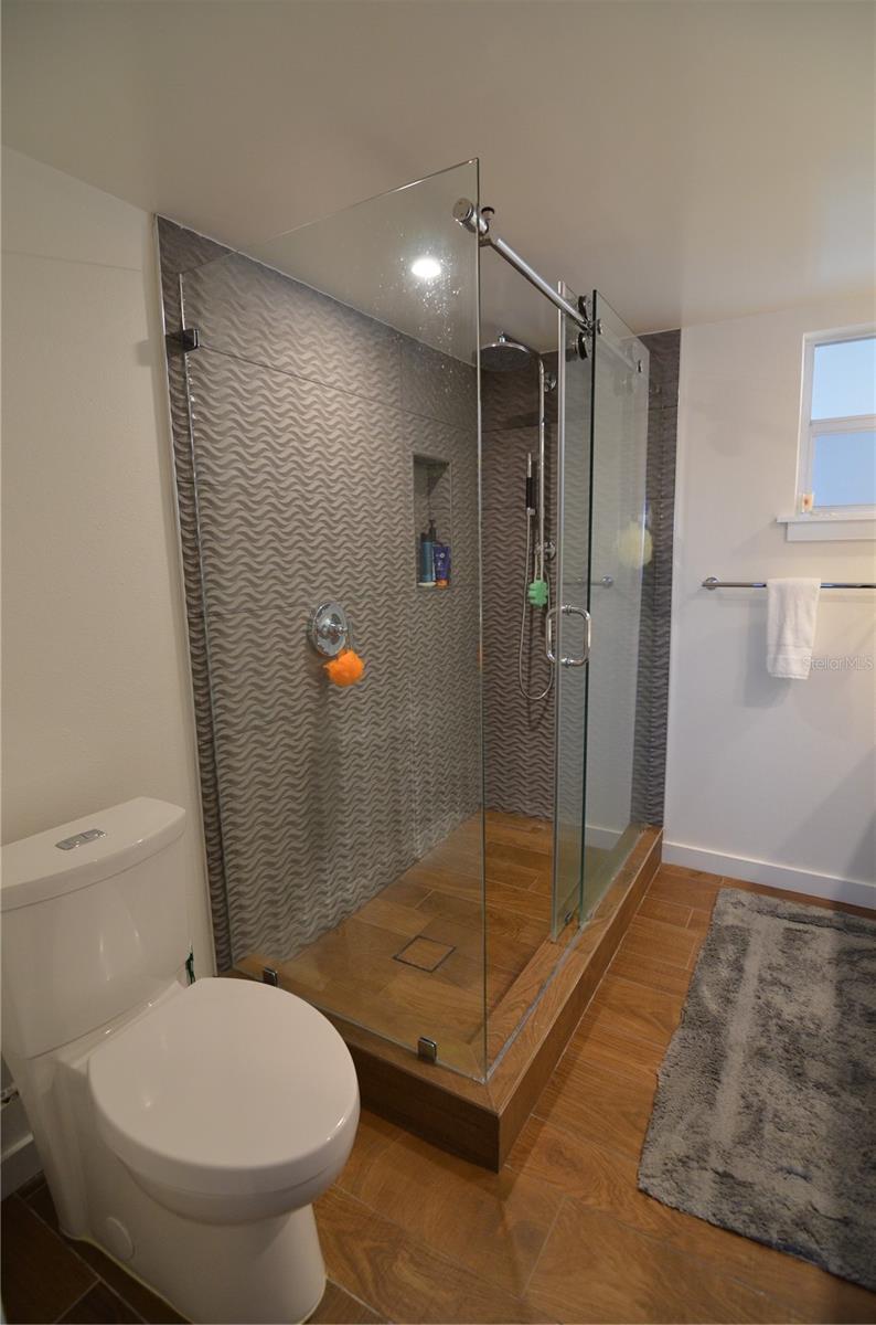 LONGBOAT HARBOUR - Residential Lease