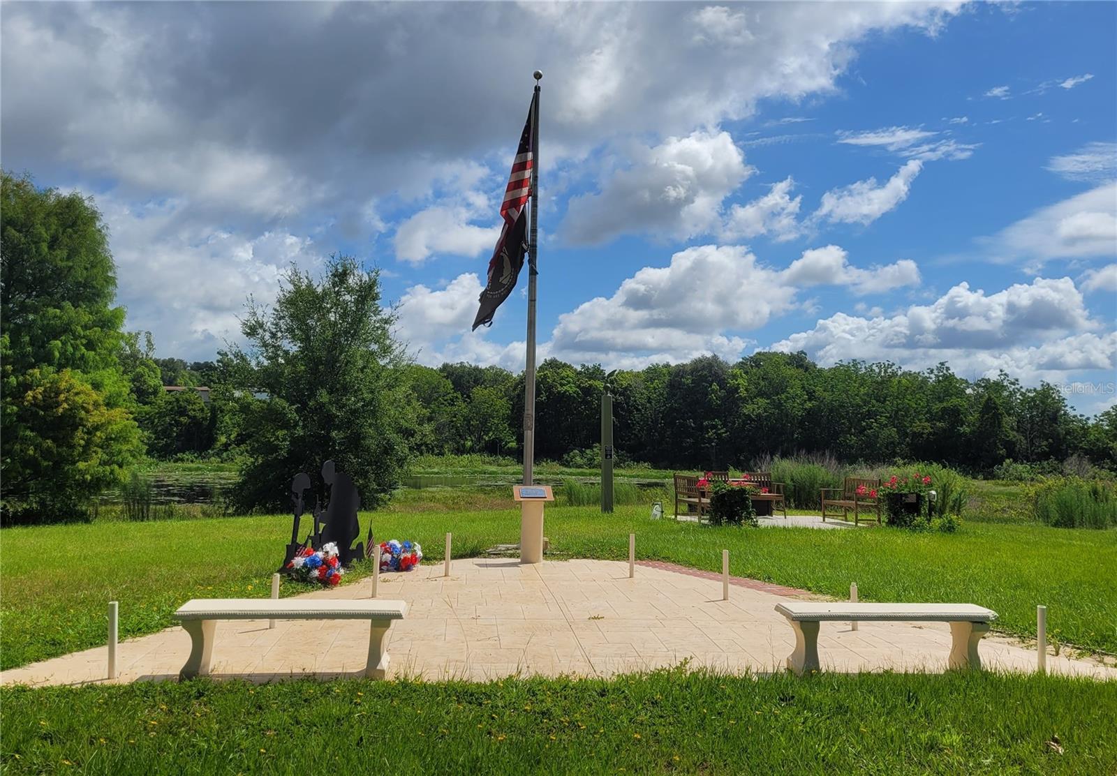 BANBURY VILLAGE CONDO - Residential