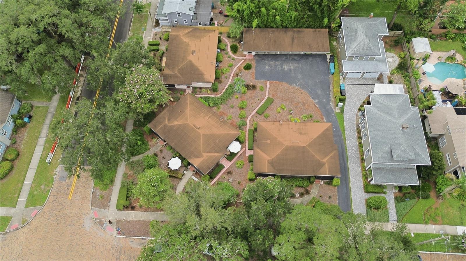 Search 2 642 E HARWOOD STREET