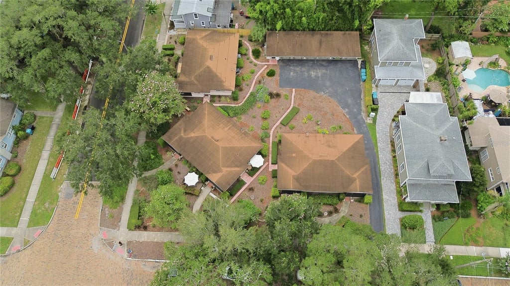 Photo of 642 E Harwood Street, Orlando, FL 32803 (MLS # V4950650)