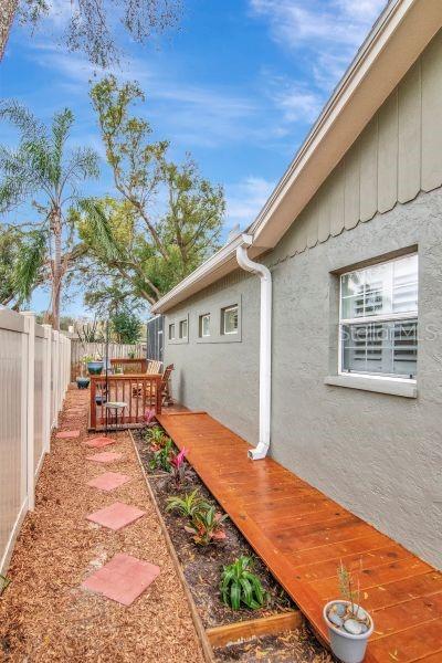 GOLFLAND OF TAMPAS NORTH SIDE - Residential