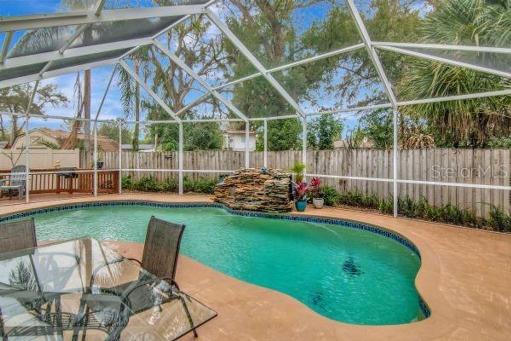 Photo of 10212 Newport Circle, Tampa, FL 33612 (MLS # TB8481786)