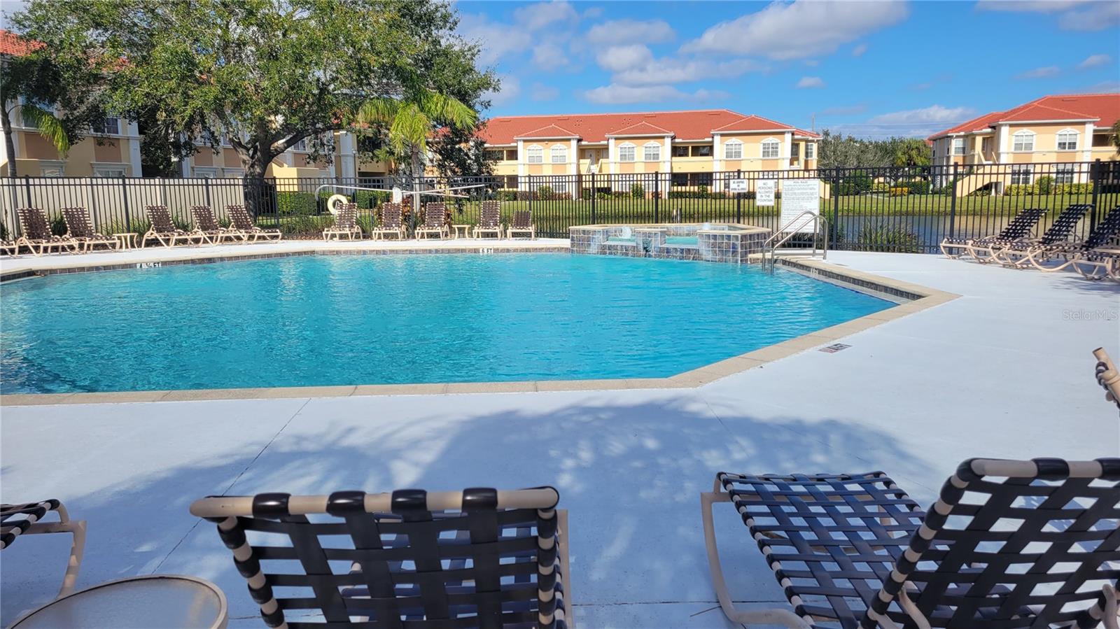 VILLAGIO - Residential Lease