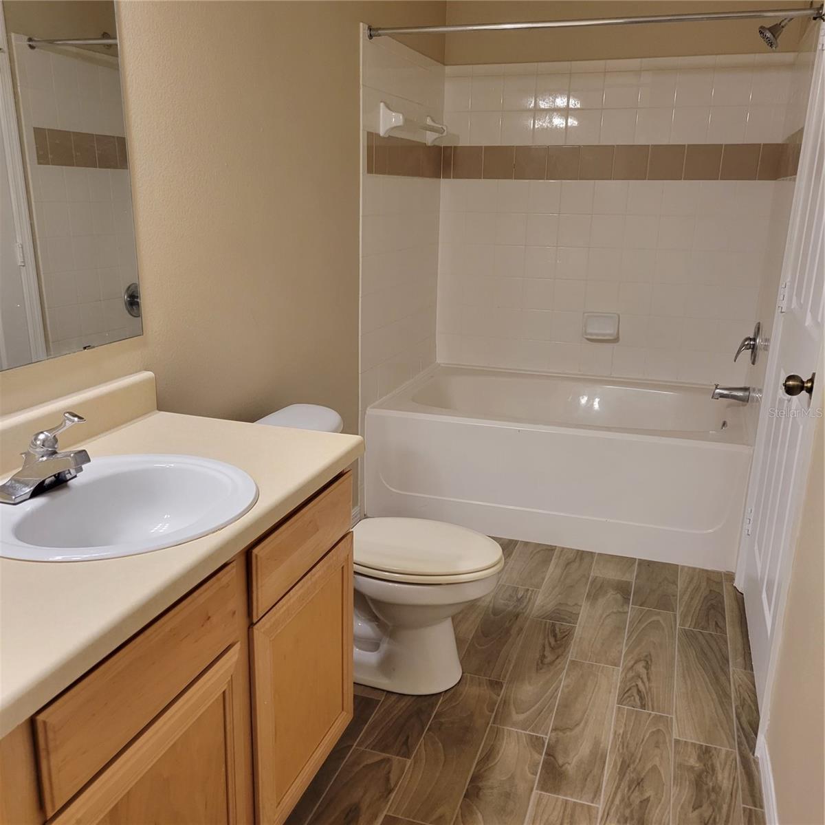 VILLAGIO - Residential Lease