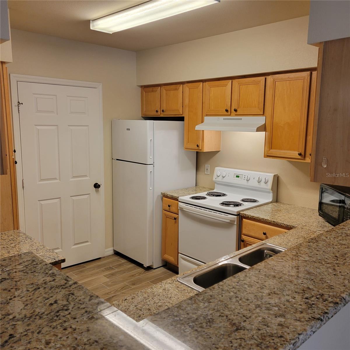 VILLAGIO - Residential Lease