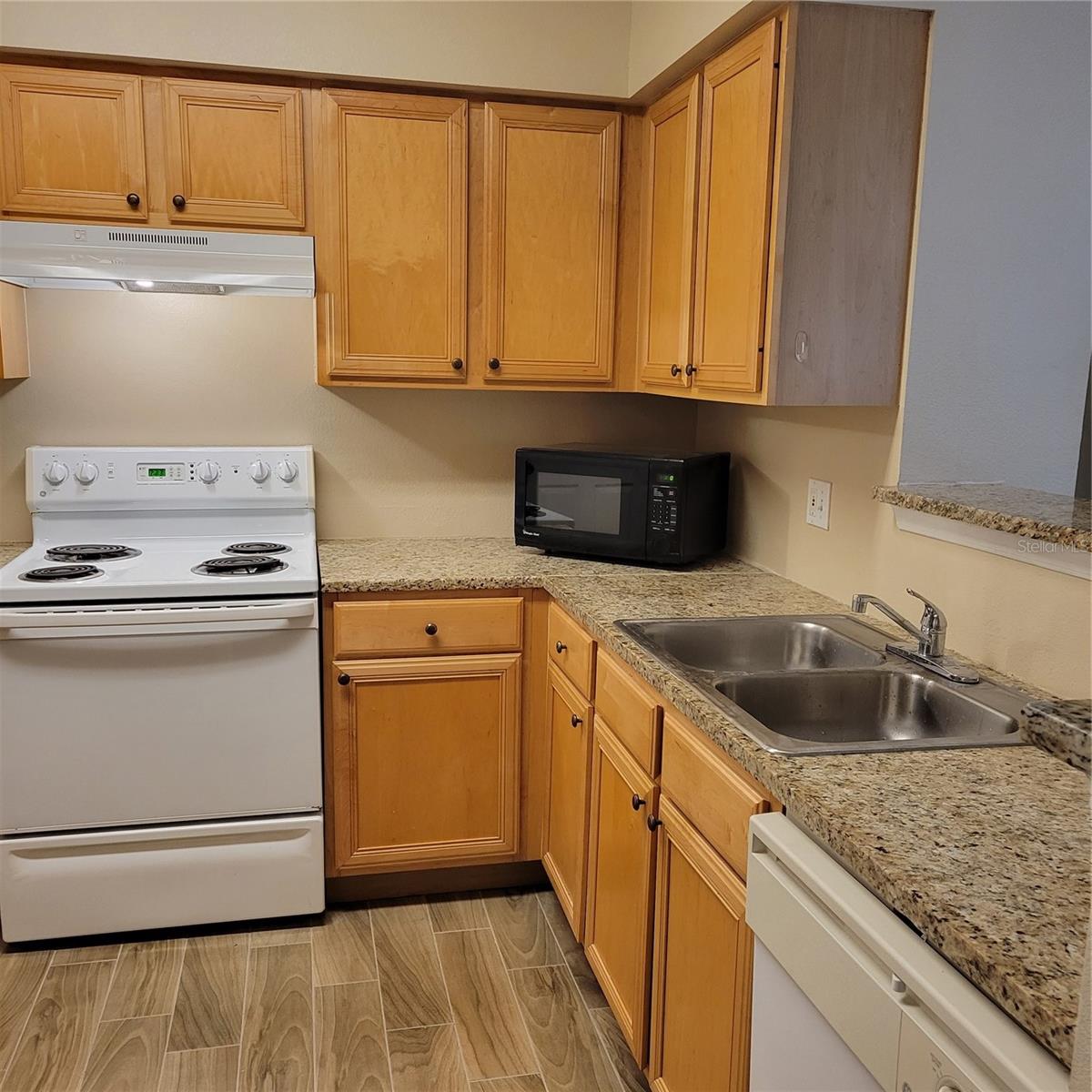 VILLAGIO - Residential Lease