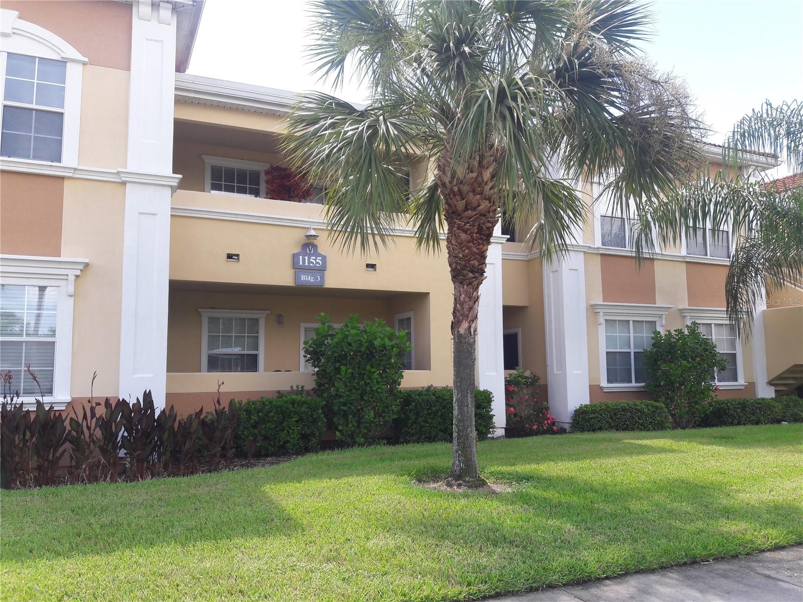 ANNUAL, UNFURNISHED 1-bedroom, 1-bathroom ground floor condo in the gated community of Villagio. This condo is efficiently planned, with private office space and full sized laundry. This unit has just been painted and has all new solid surface tile flooring that looks like wood, so NO carpeting! The kitchen has solid wooden cabinetry, with slab granite counters and breakfast bar. The community amenity package features a clubhouse with full kitchen and lounge with big screen TV, library, fitness center, resort style heated pool, playground, tennis courts, volleyball, putting green and picnic area. You will be convenient to downtown, shopping, dining, beaches, and the art venues. Don't let this deal get away-CALL NOW!
NOTE: This community is governed by a homeowners association. Approval may include an application, background screening, fees, and an approval process. Contact the agent for details.
