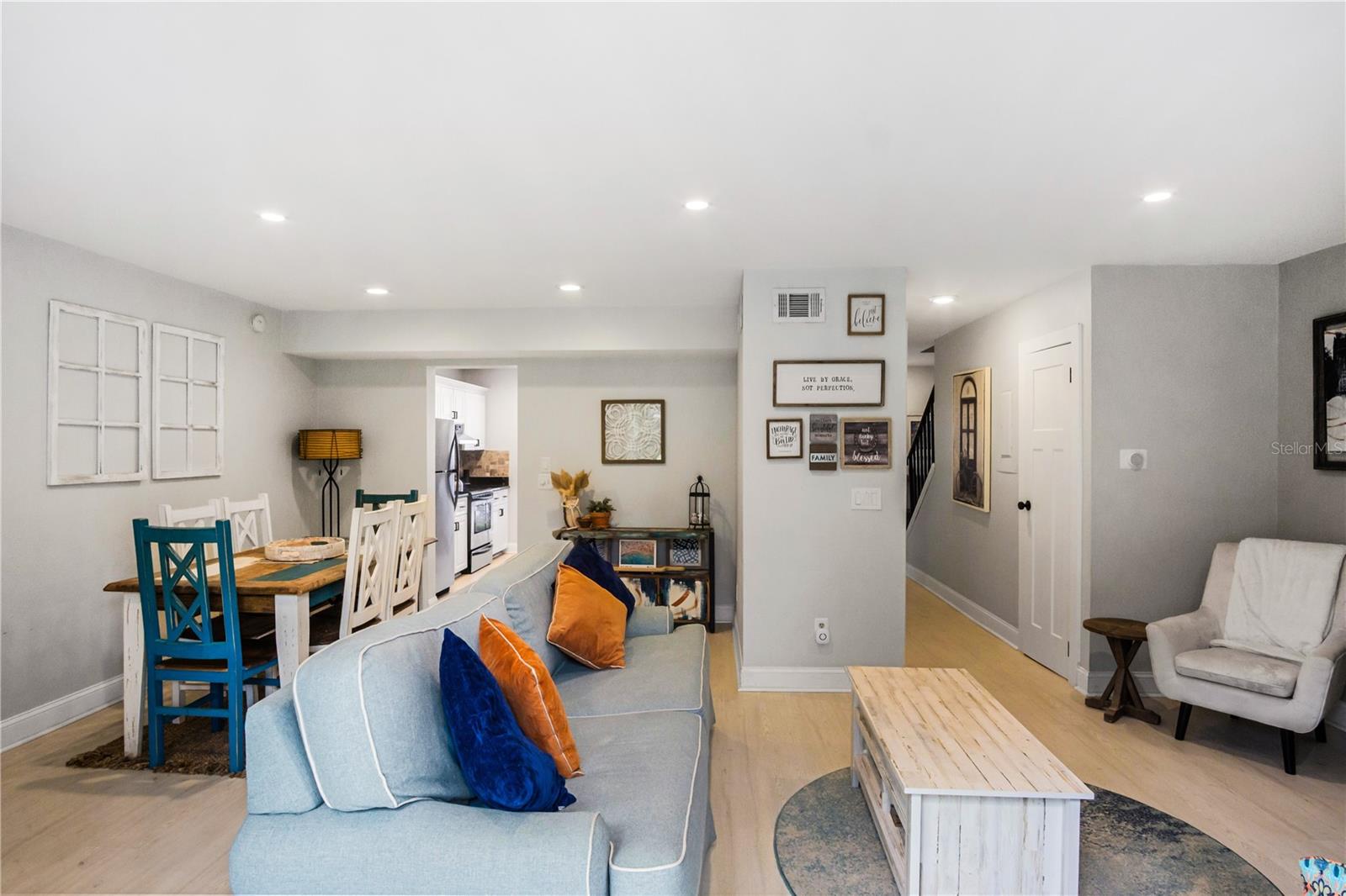 HARBOUR OAKS OF DUNEDIN CONDO - Residential