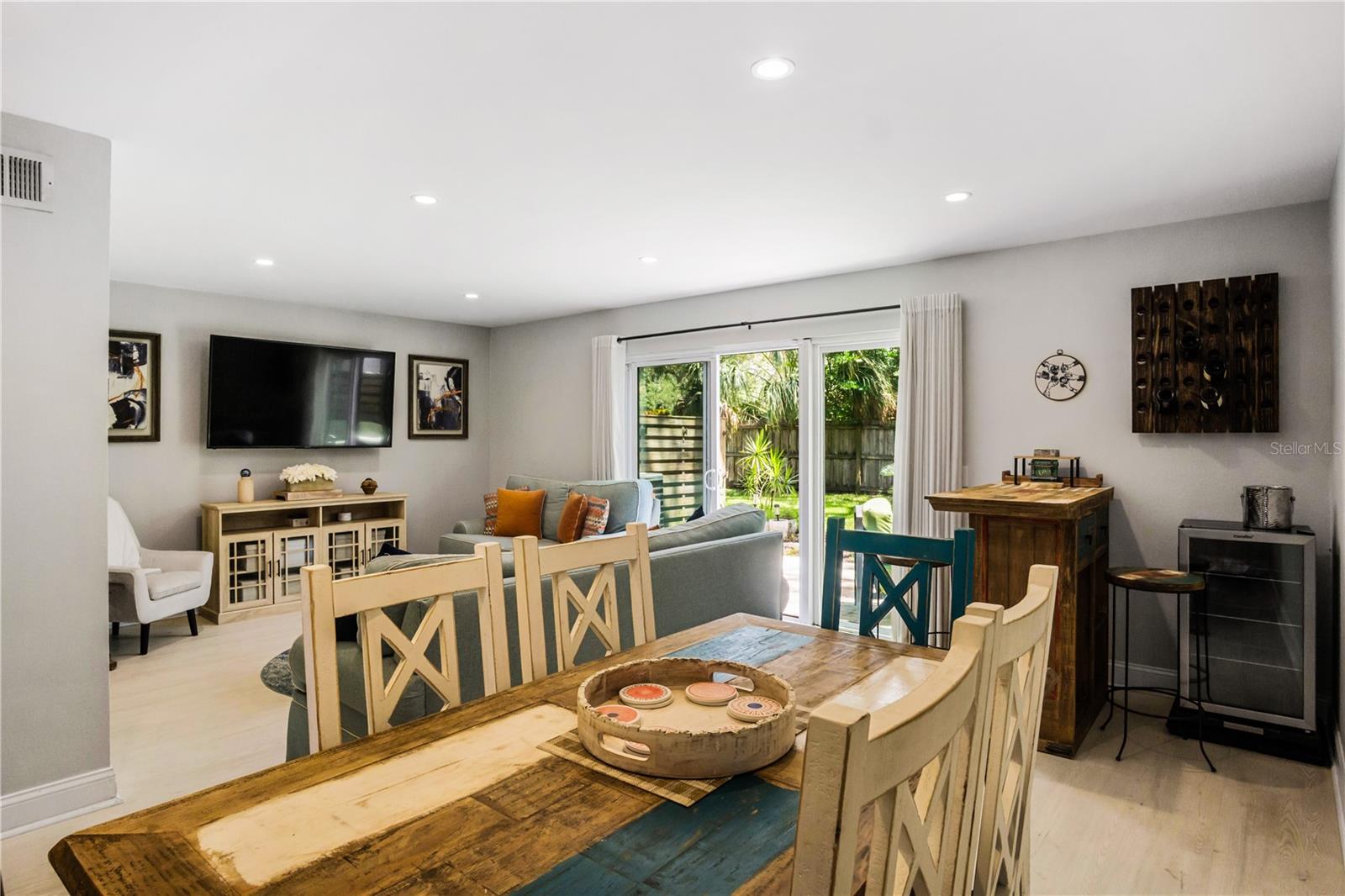 HARBOUR OAKS OF DUNEDIN CONDO - Residential