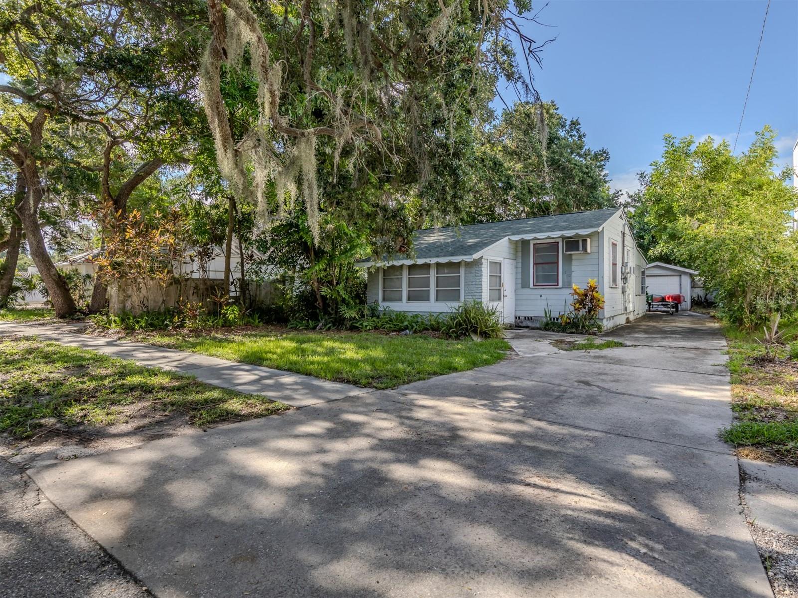 1740 WISCONSIN LANE
