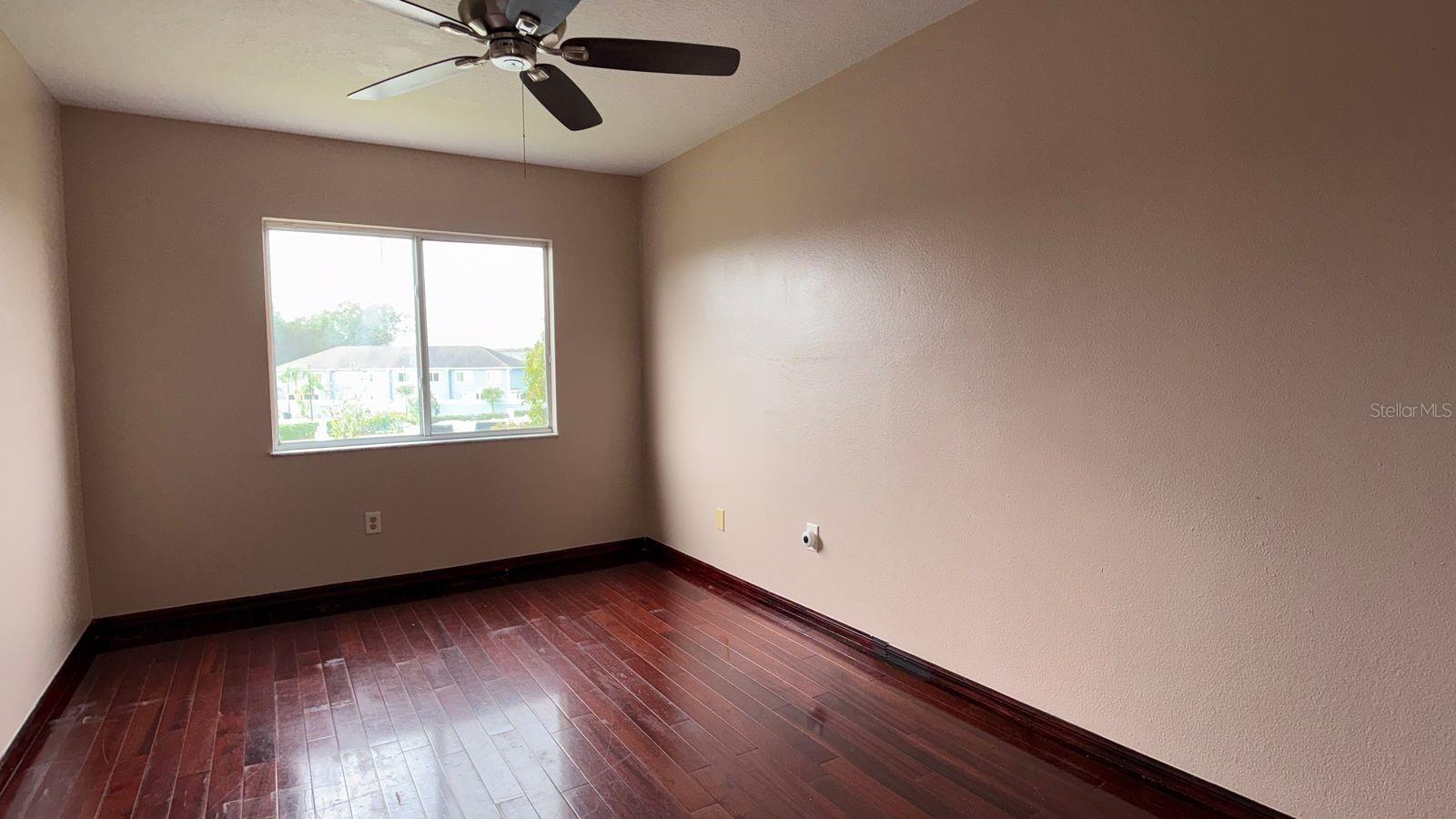 ISLAND CLUB WEST PH 02 - Residential Lease