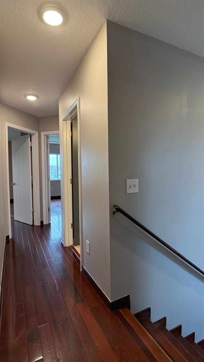 ISLAND CLUB WEST PH 02 - Residential Lease