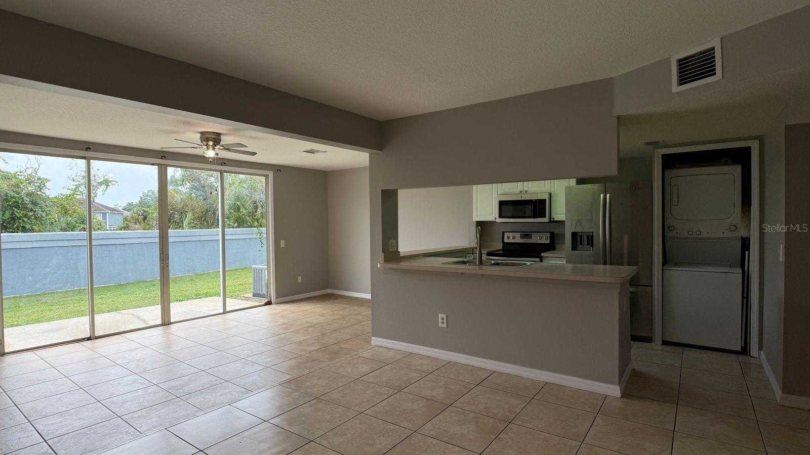 ISLAND CLUB WEST PH 02 - Residential Lease