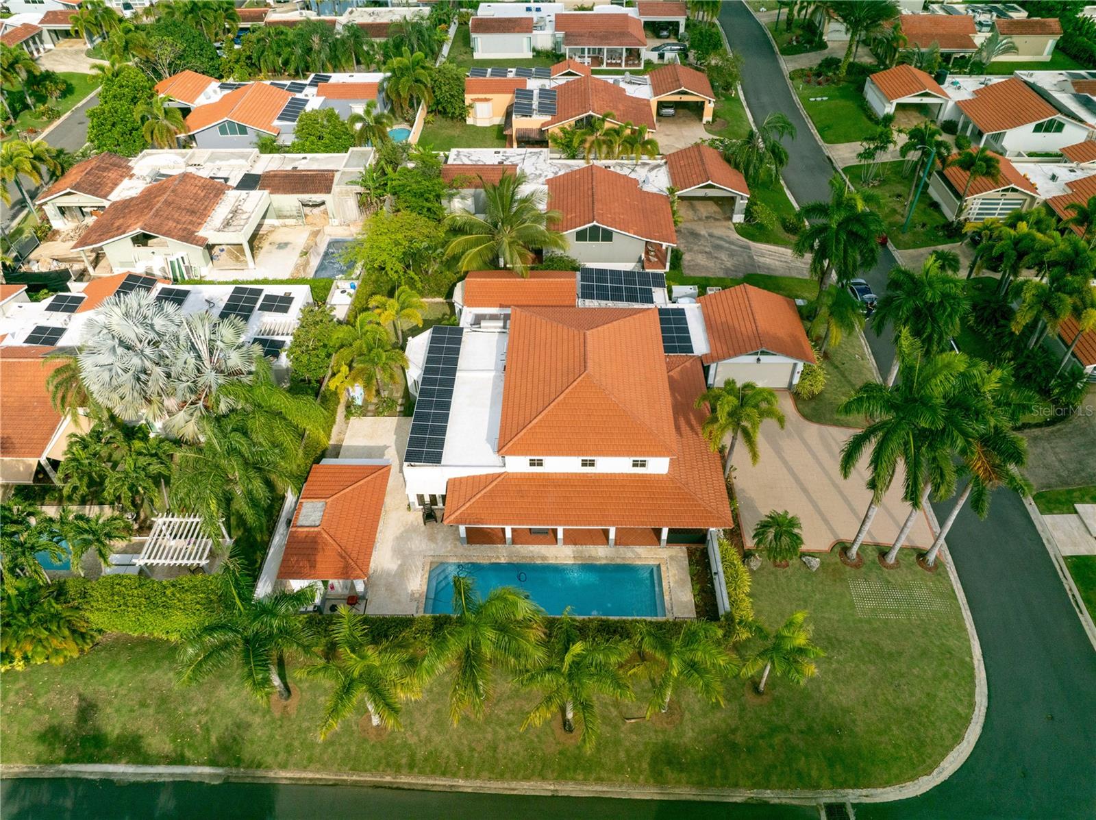 SABANERA DE DORADO - Residential